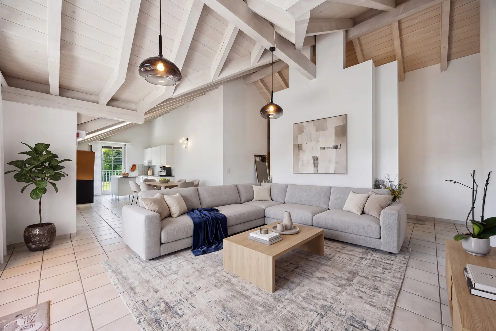 Allein unter dem Dach – 4½ Zimmer mit offenem Dachstuhl, Terrasse und Weitsicht - 2
