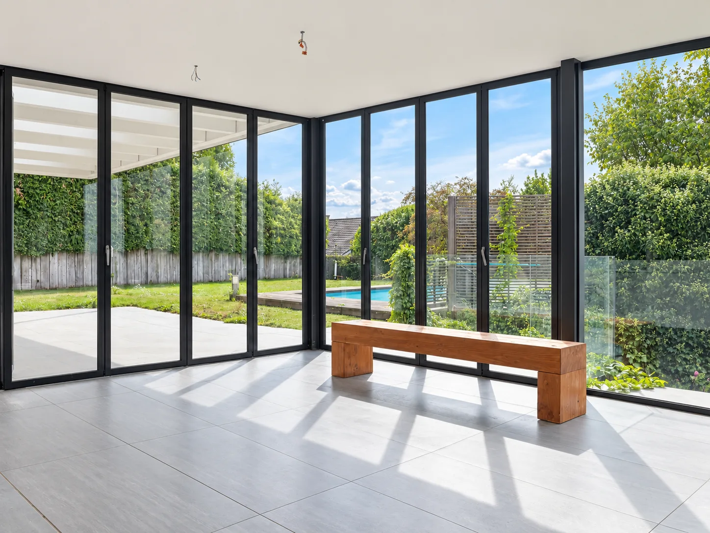 Grosszügiges Einfamilienhaus mit Pool und Garten in Füllinsdorf - 3