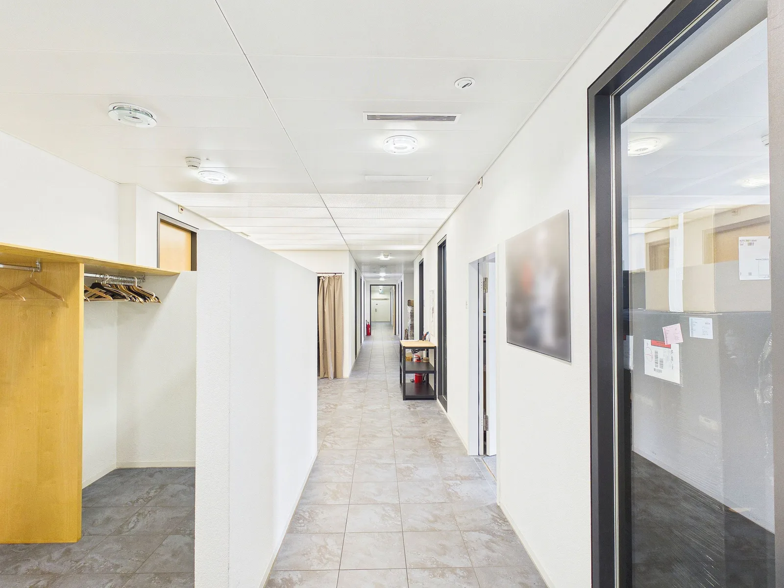 3.5-Zimmer Büro mit Aussicht in Zürich Oerlikon mieten - 2