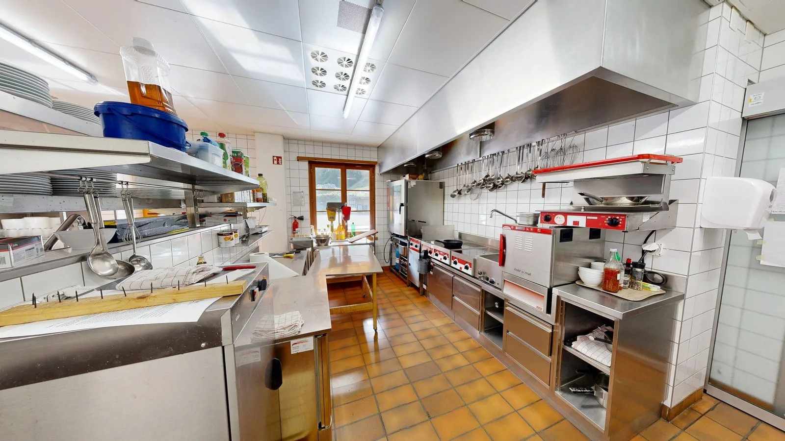 Berghaus mit Restaurant & Hotel - 2