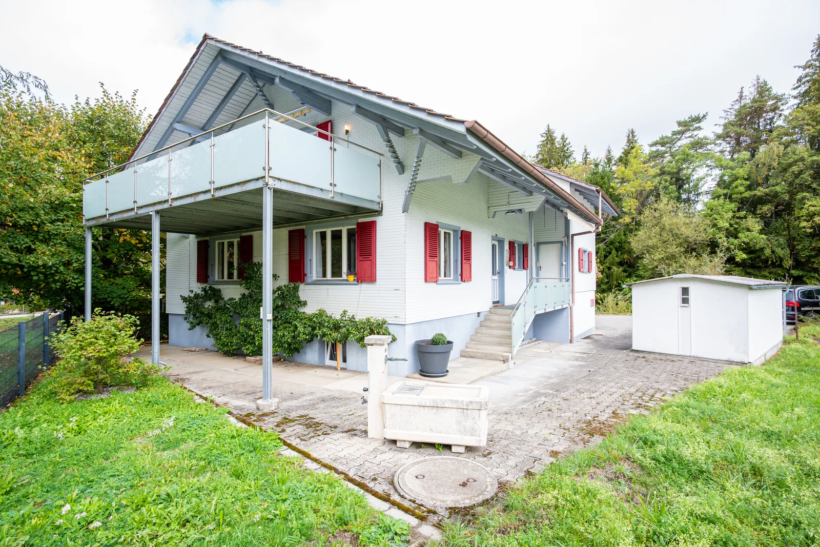 Mehrfamilienhaus mit 2 Wohneinheiten, separatem Wohnatelier und Garten in Rüschegg Heubach kaufen - 2