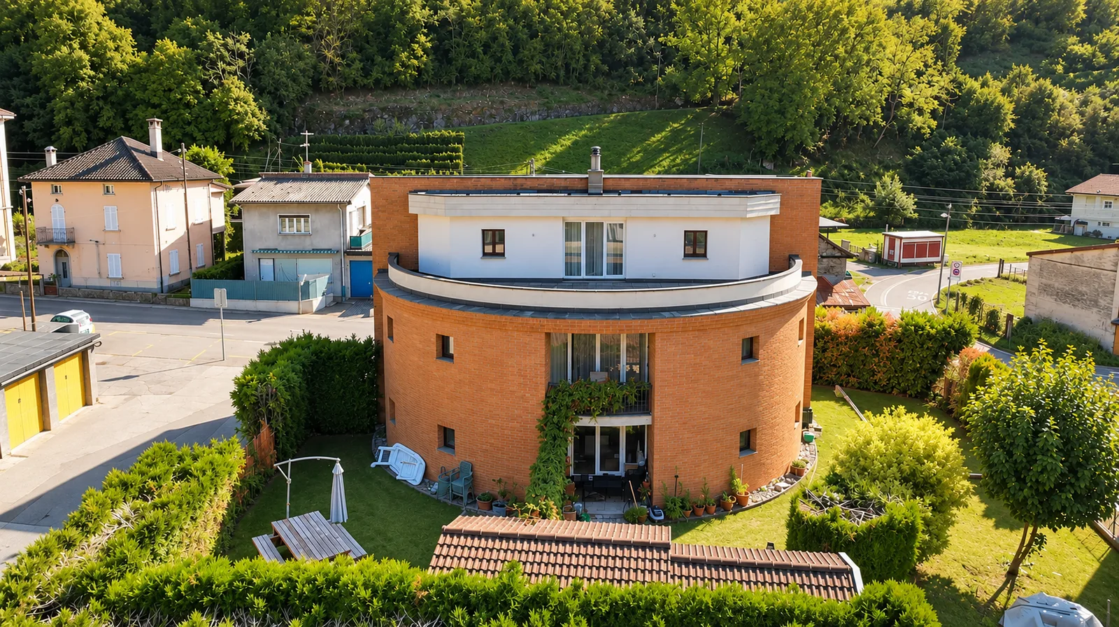Zweifamilienhaus mit Garten und Aussicht in Malvaglia kaufen - 2