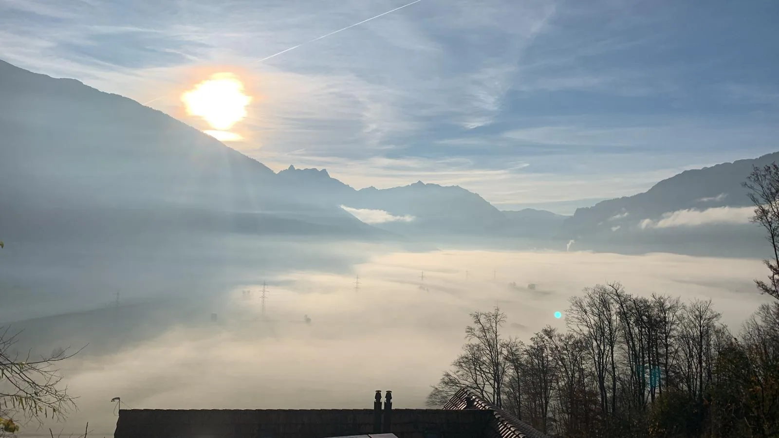 Grundstück mit älterem Haus, traumhafter Aussicht und 1001 Möglichkeiten - 3