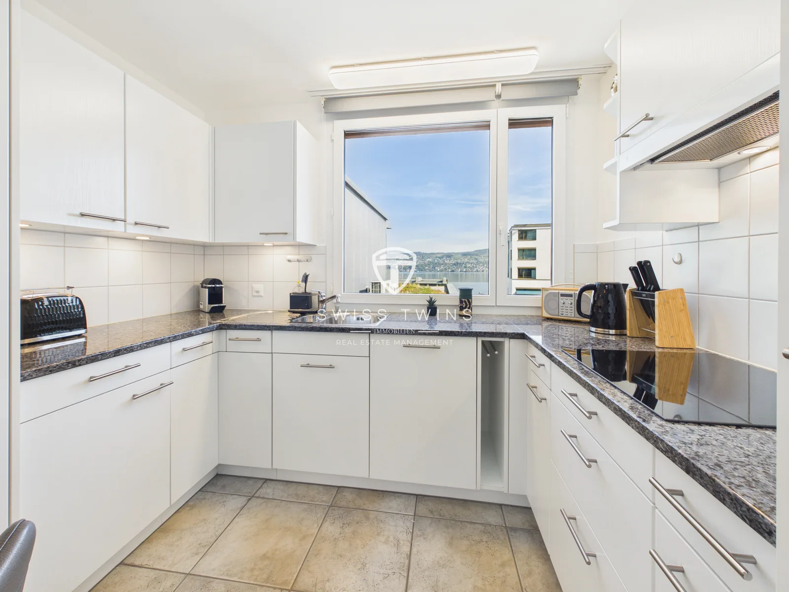 Lichtdurchflutete 3.5-Zimmer-Attika- in Horgen – Terrasse, Seesicht & optional voll ausgestattet - 3