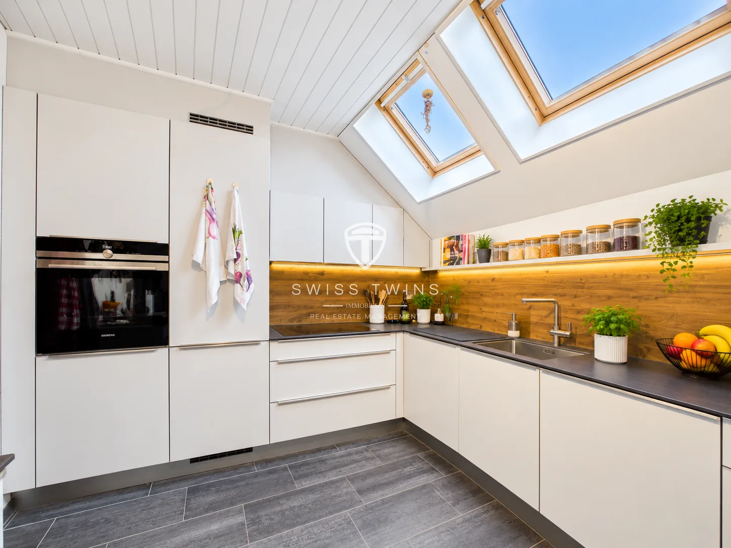 Lichtvolle 4.5-Zimmer-Dachwohnung mit Cheminée in Effretikon - 3