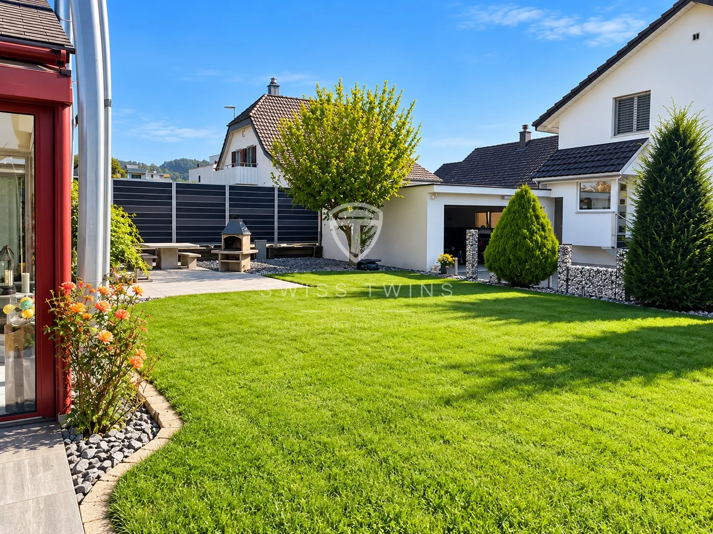5-Zimmer-Einfamilienhaus mit sonnigem Garten in Kleindöttingen - 2
