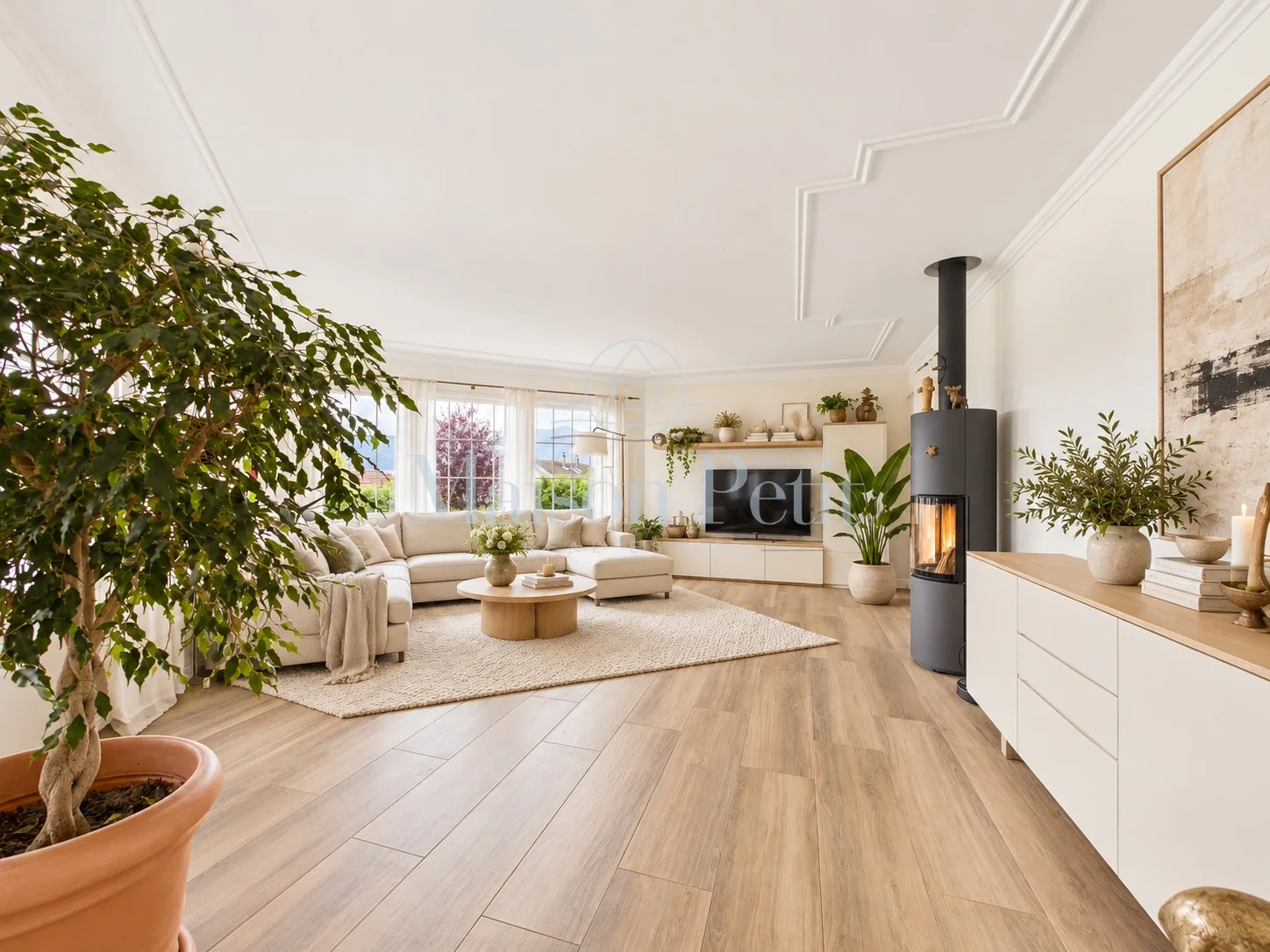 Das grandiosä Eifamiliehuus mit Garten, unverbaubarer Aussicht und viel Platz isch ready für neue Besitzer - 3