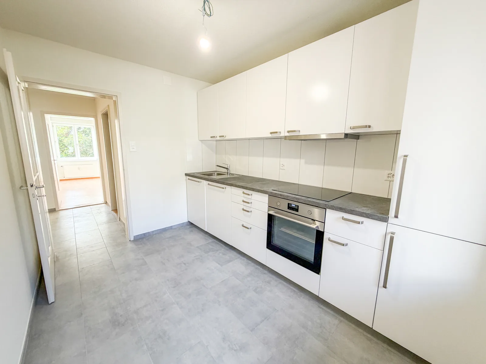 3-Zimmerwohnung mit Balkon ins Grüne in Basel mieten - 3
