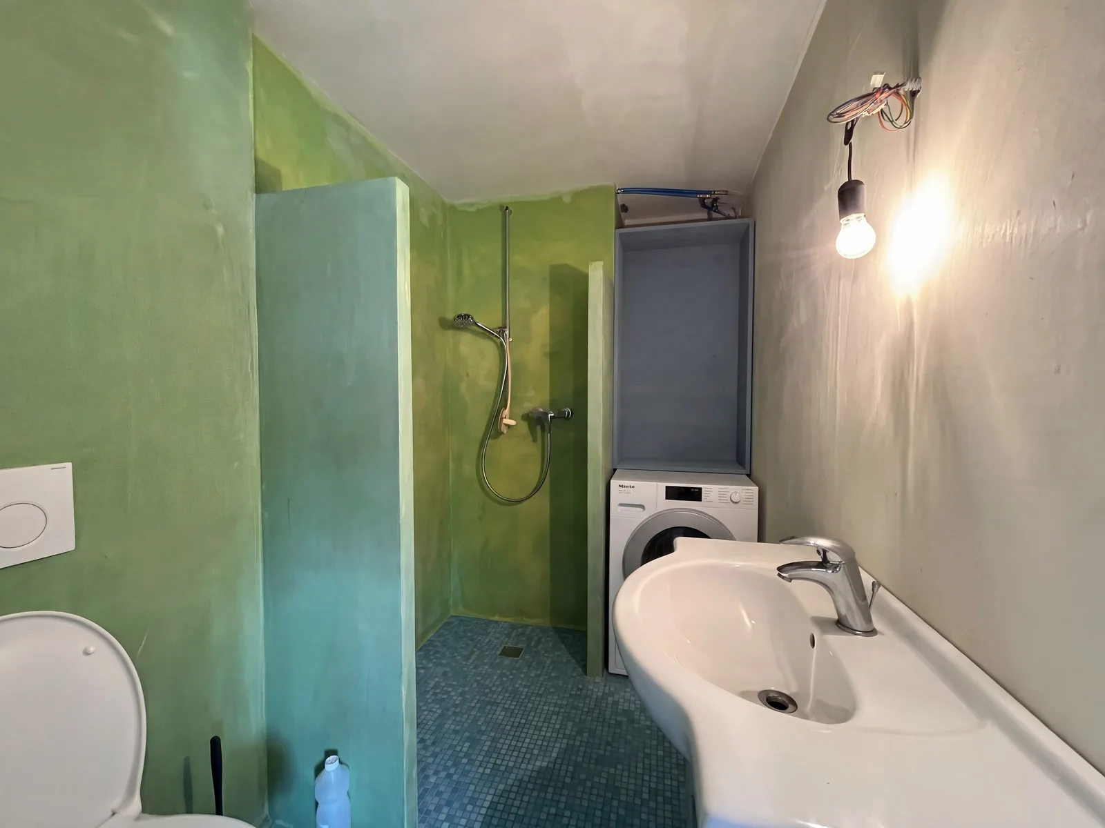 1-Zimmer-Studio mit Küche und Sitzplatz - 1