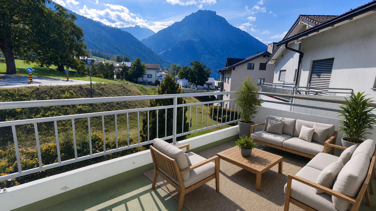 Grosszügige 5.5-Zimmer-Wohnung mit zwei Balkonen und Bergblick in Ried-Brig - 2