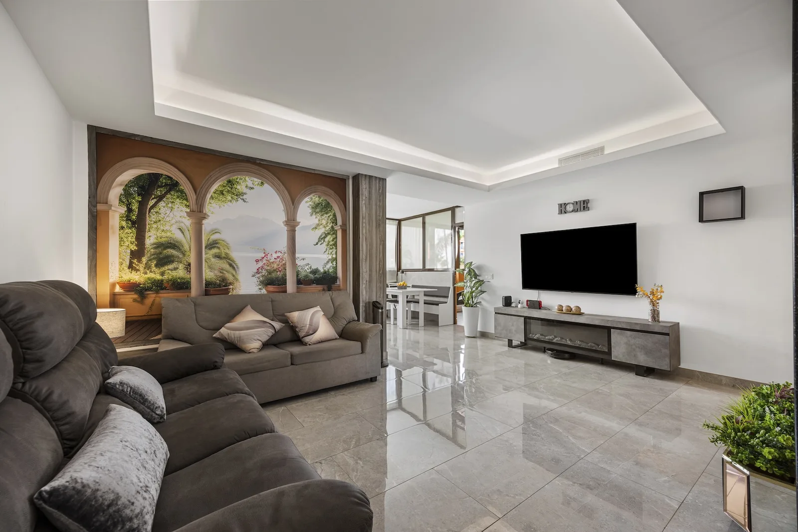 3-Zimmer-Wohnung mit 35 m² Terrasse und Poolanlage in Marbella - 3