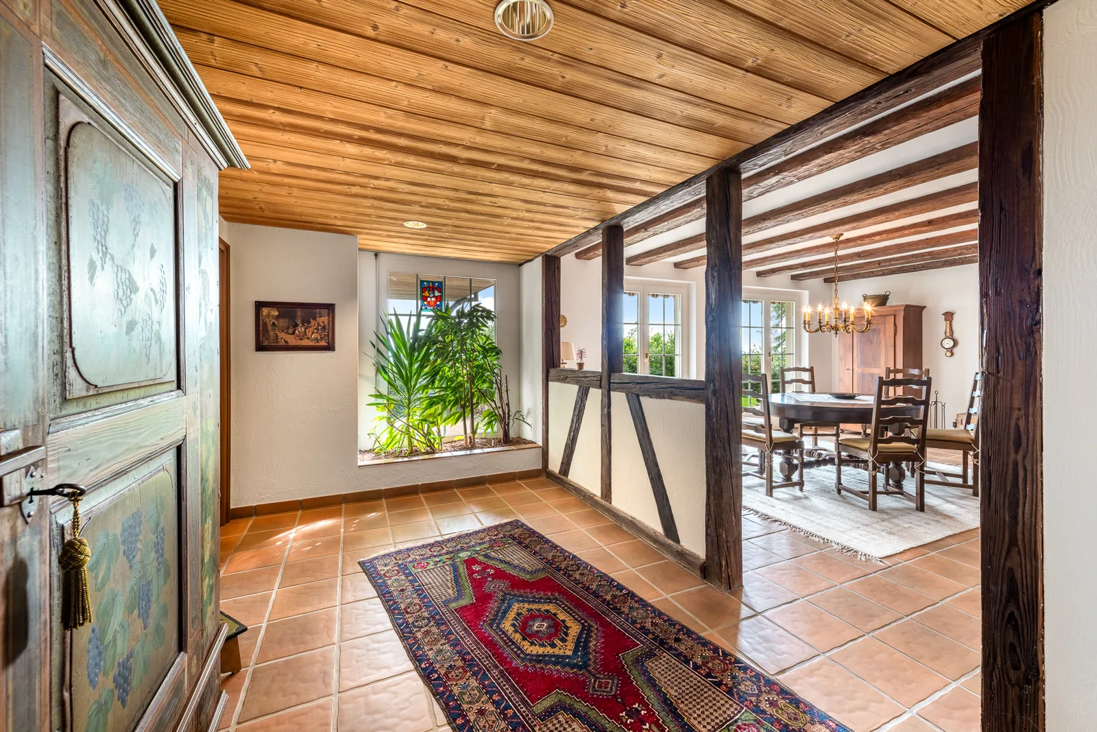 Herrschaftliche Villa mit traumhafter Weitsicht und viel Potenzial - 3