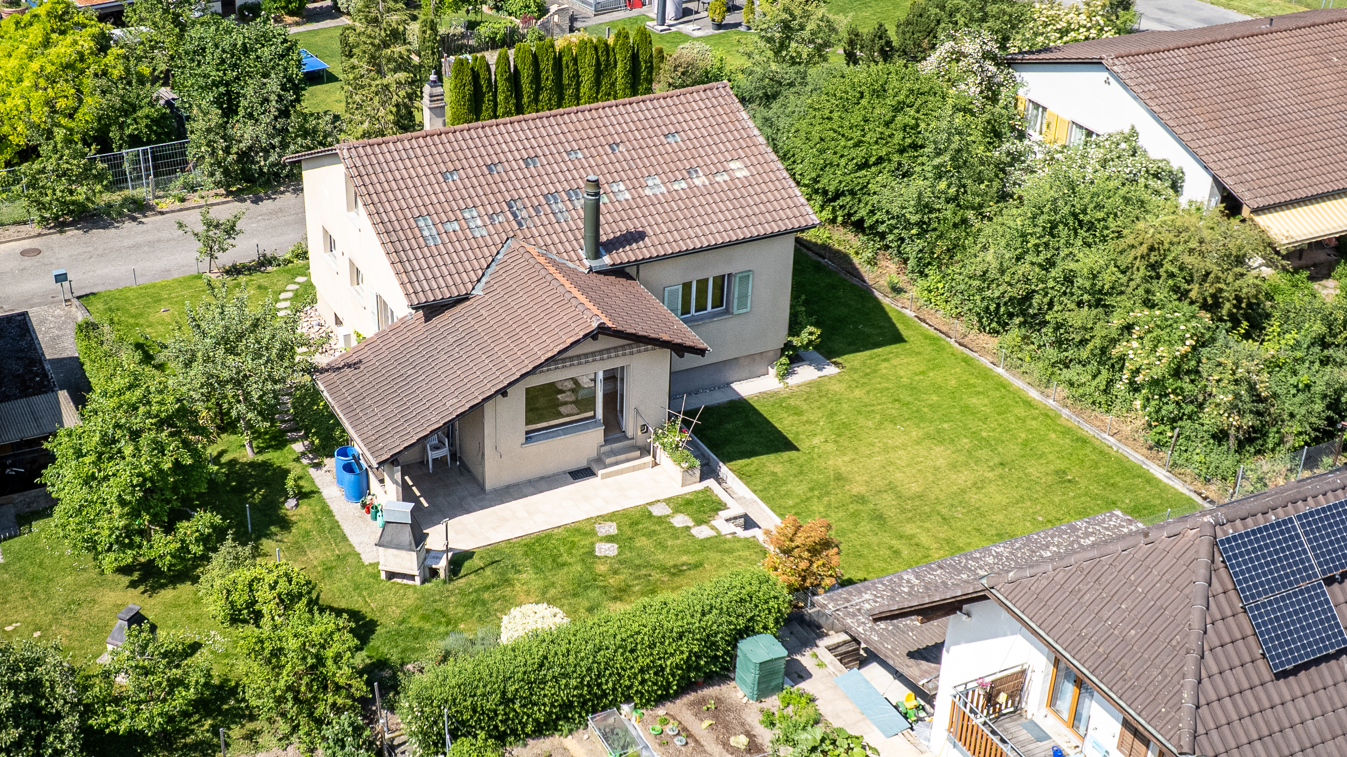 5.5-Zi. EFH in Uetendorf mit grossem Garten - 2