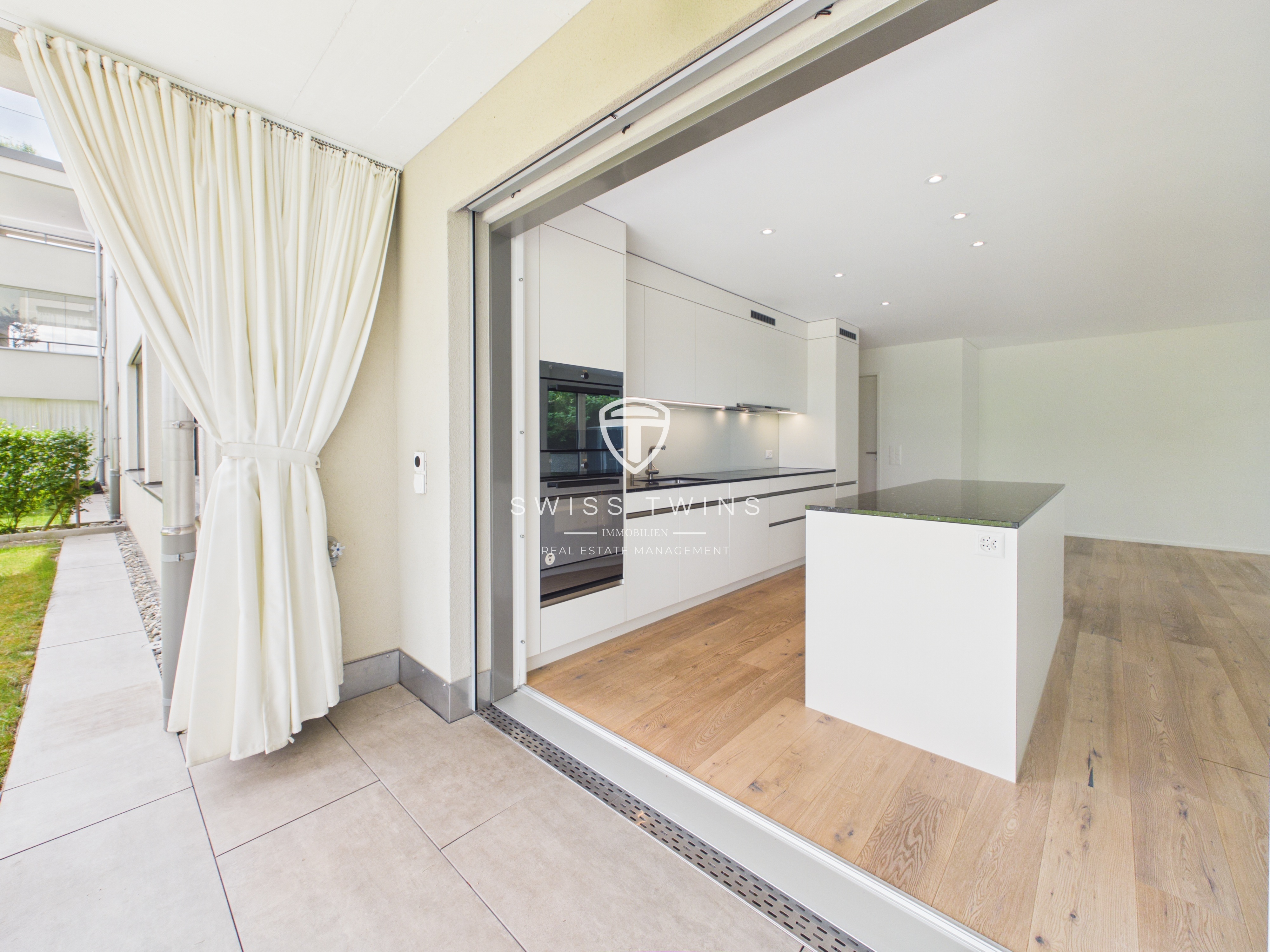 Moderne 3.5-Zi.-Gartenwohnung mit Komfort in Richterswil - 3