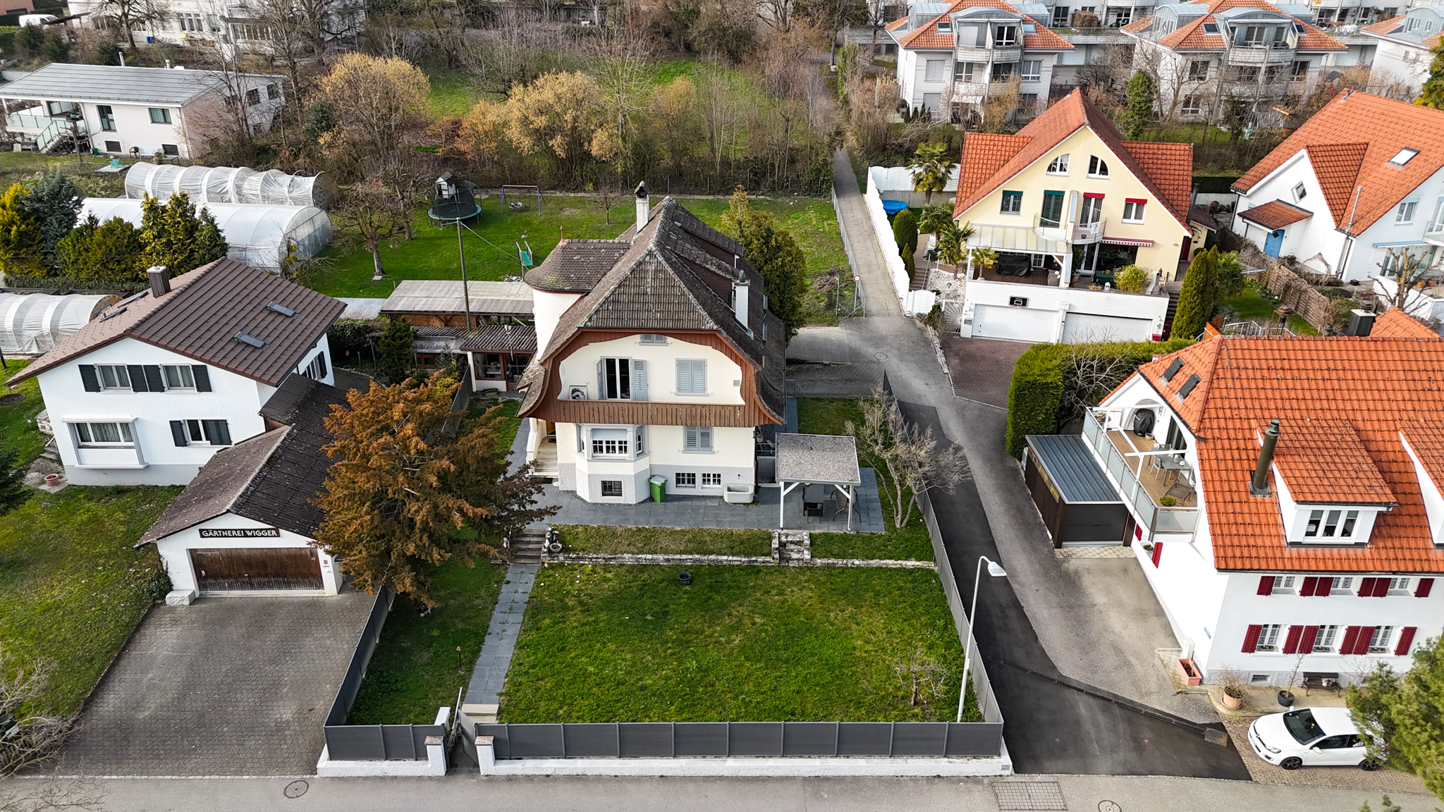 Zweifamilienhaus (2 Einheiten) mit grossem Garten in Bettlach kaufen - 2