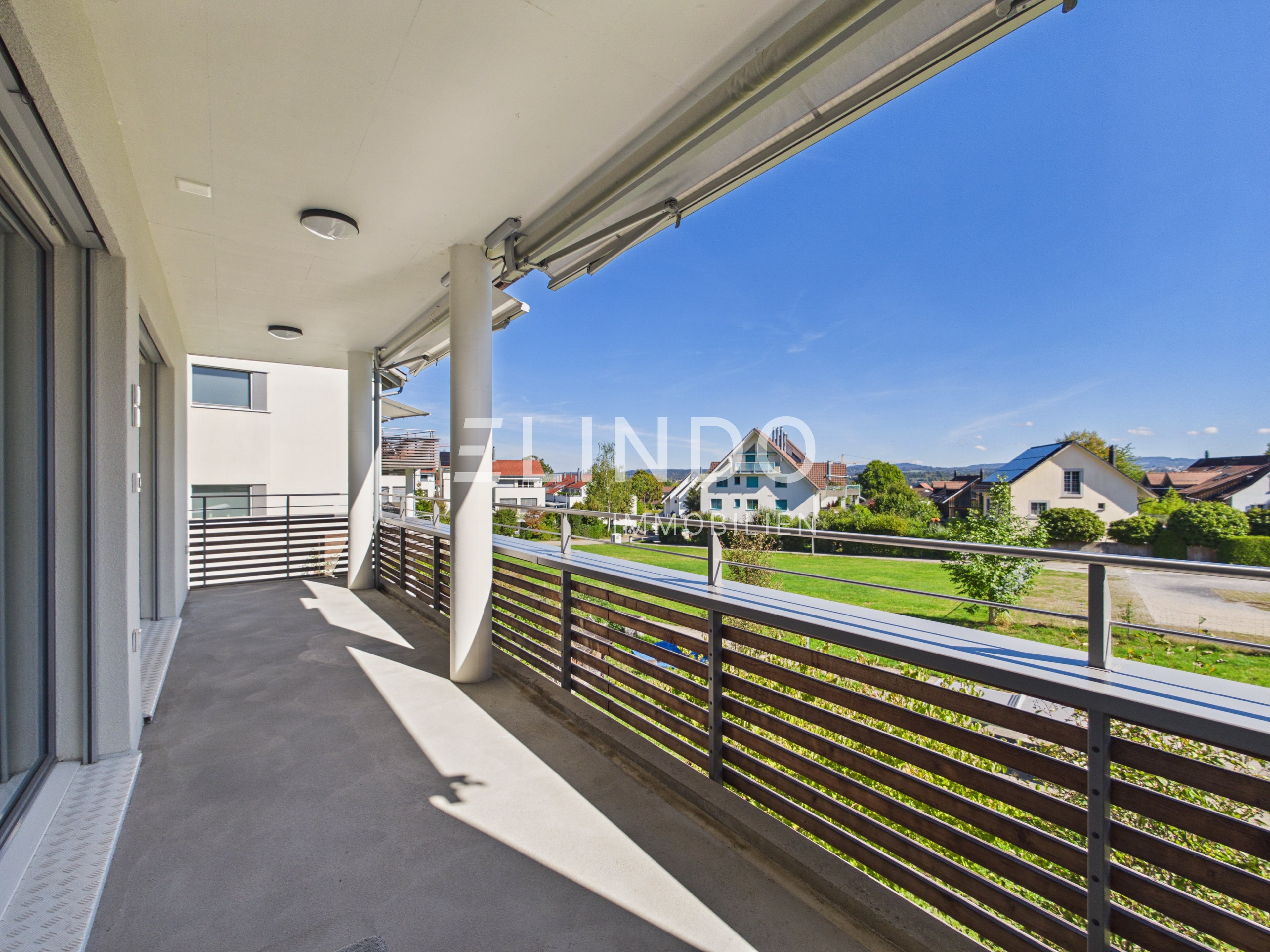 Lichtvolle 5.5-Zimmer-Maisonette mit Terrasse in Maur mieten - 3