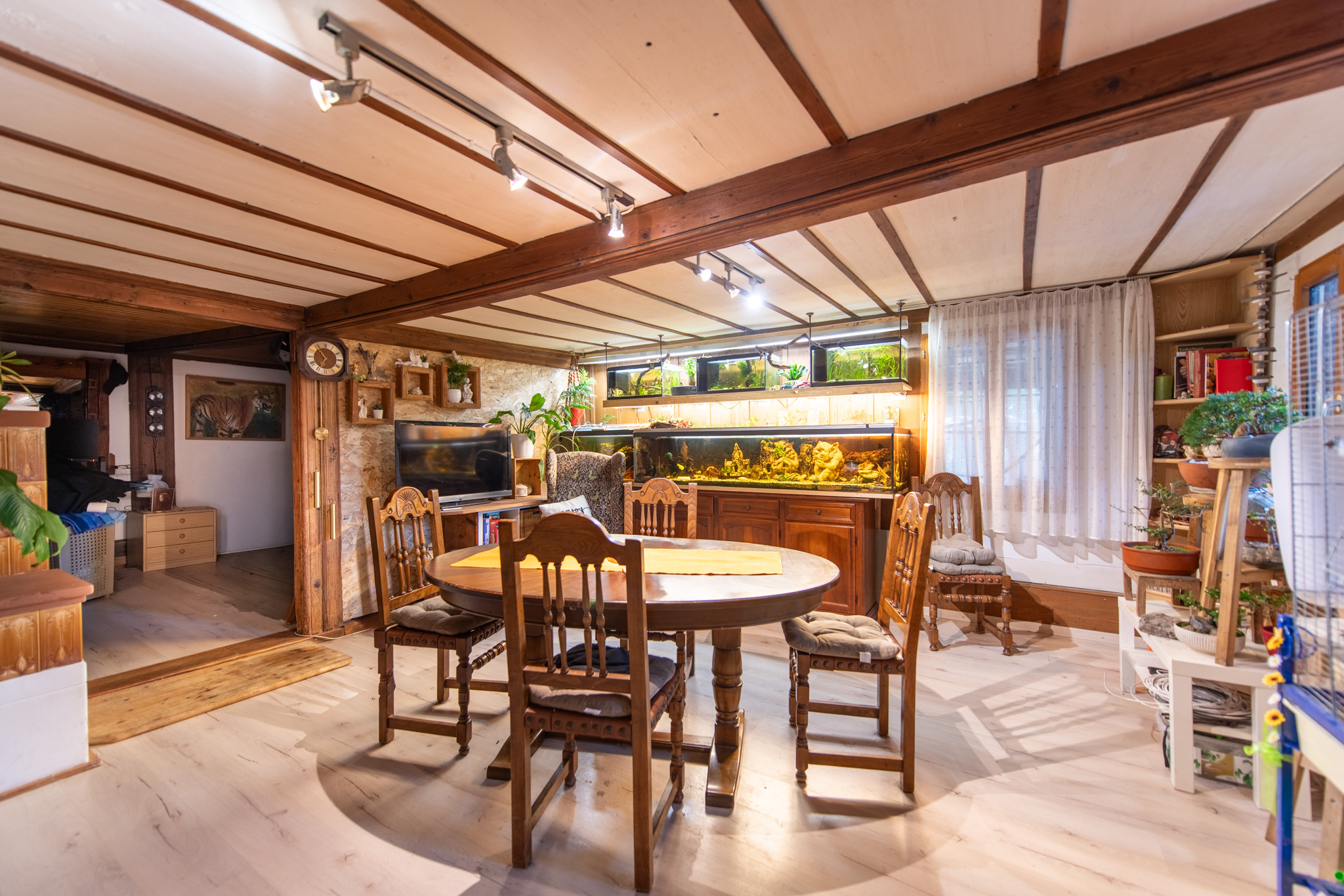 Charmantes Bauernhaus am Bach mit Baulandkaufoption - 2