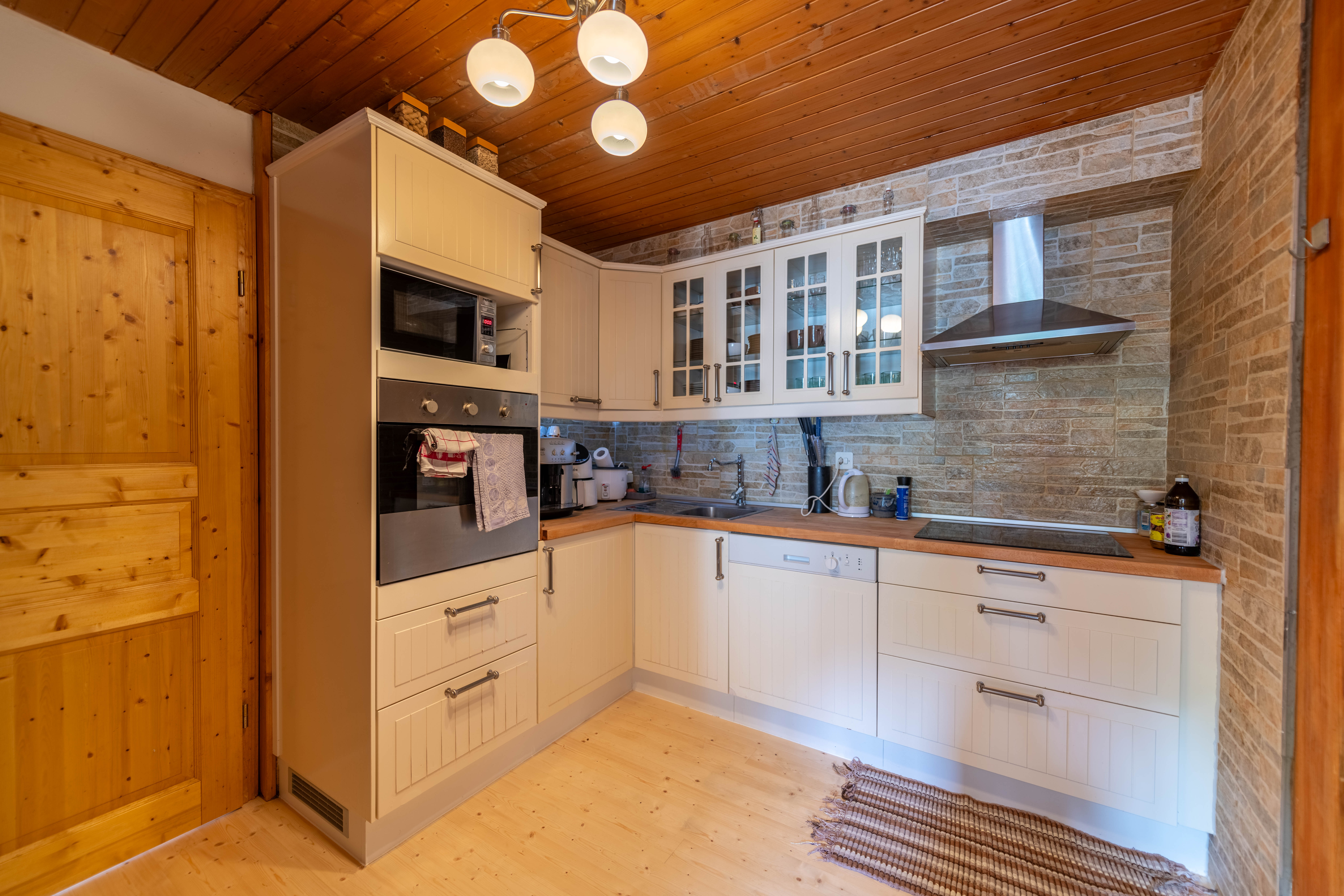 Zentrale Lage - vermieten, Gewerbe, bewohnen - 2