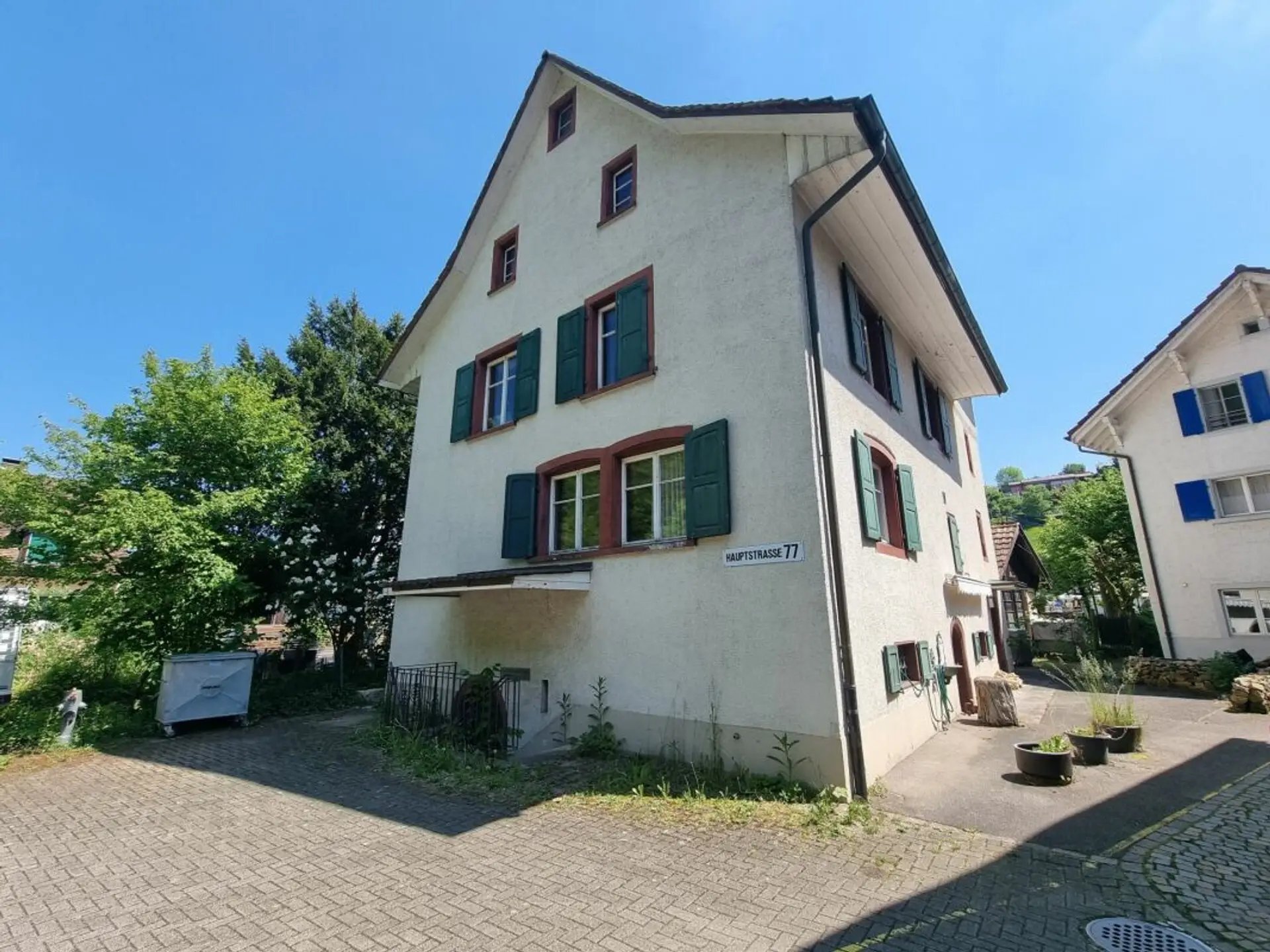 MFH mit 3 Einheiten und 5 PP, zentral in Hölstein kaufen - 3