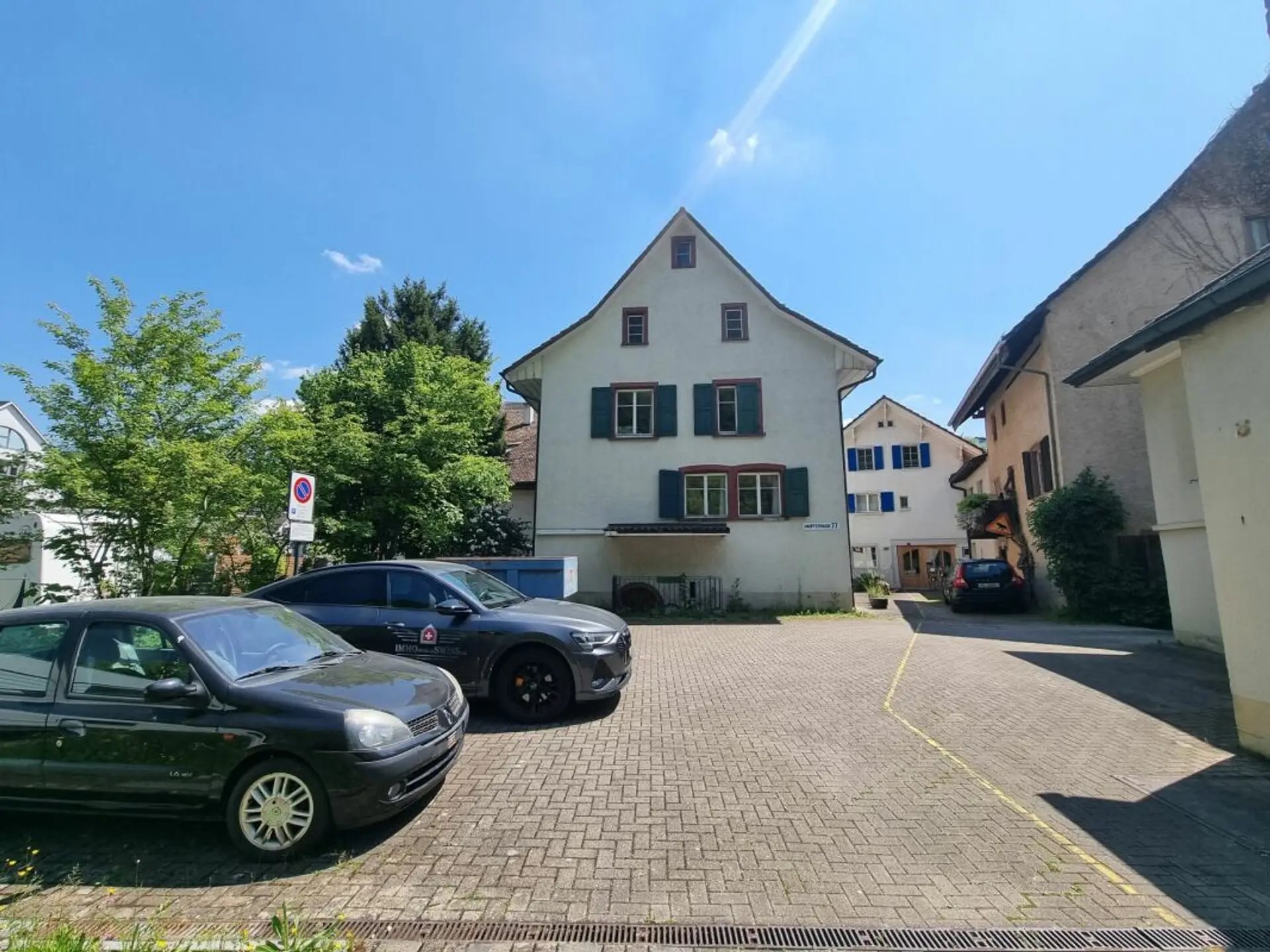 MFH mit 3 Einheiten und 5 PP, zentral in Hölstein kaufen - 2