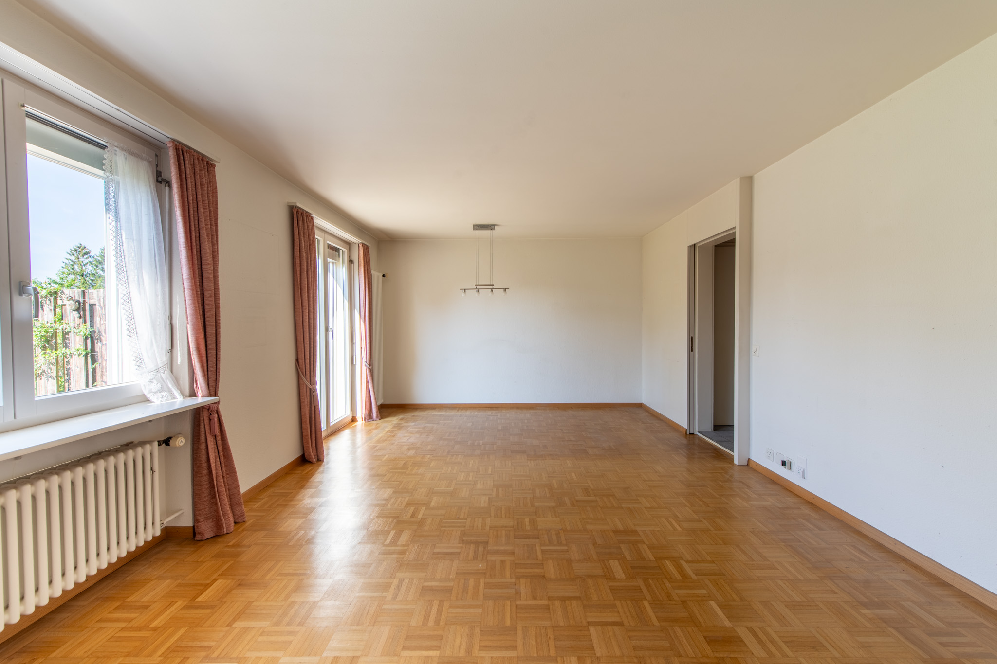 Sonniges Wohngefühl – Doppelhaushälfte mit Wintergarten und Umschwung - 3