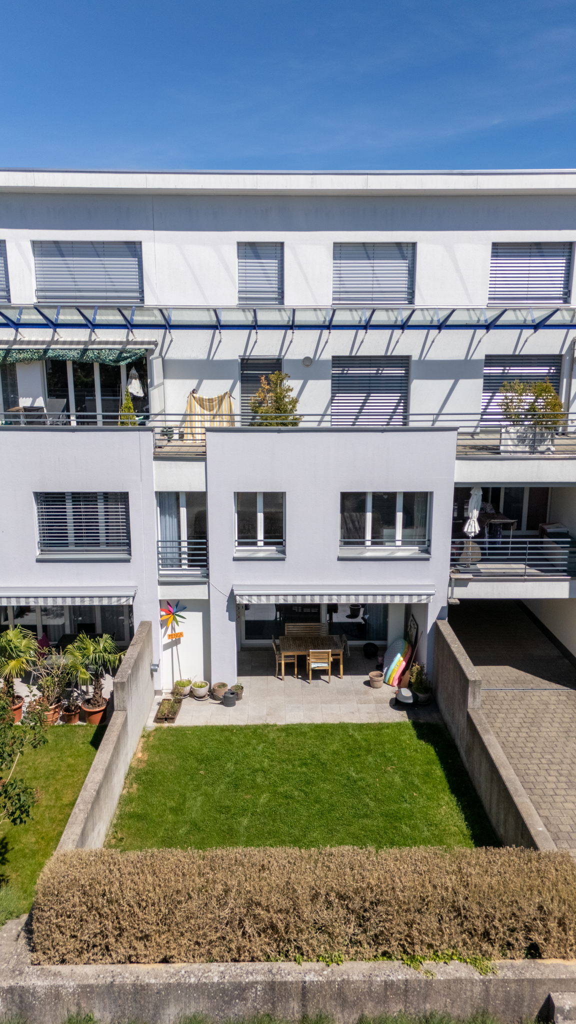 Wohnen wie im Einfamilienhaus – exklusive 5.5-Zimmer-Garten-Maisonette mit sonnigem Privatgarten - 2