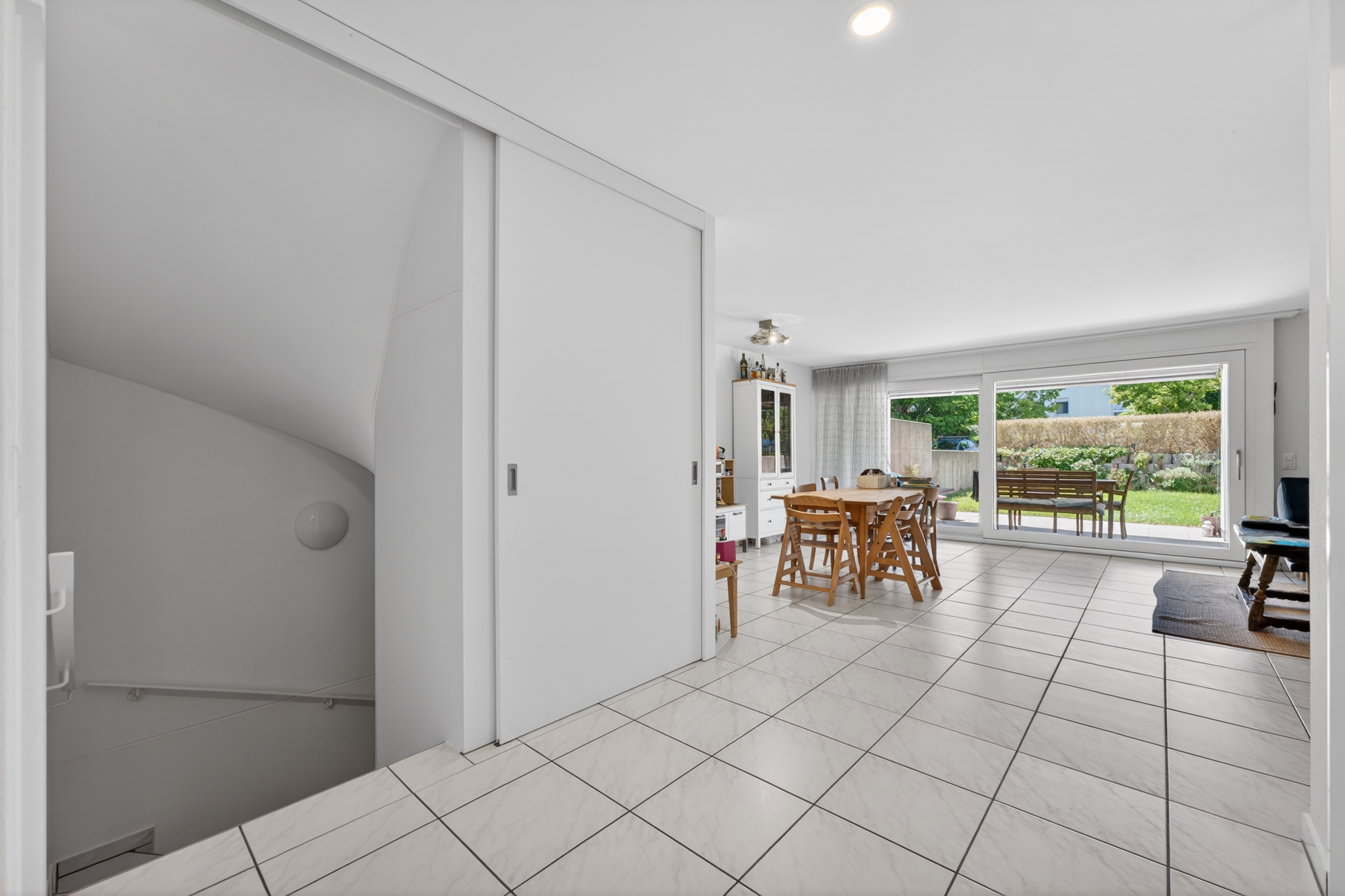 Wohnen wie im eigenen Haus – 5.5-Zimmer mit Garten und grosszügigem Grundriss - 3