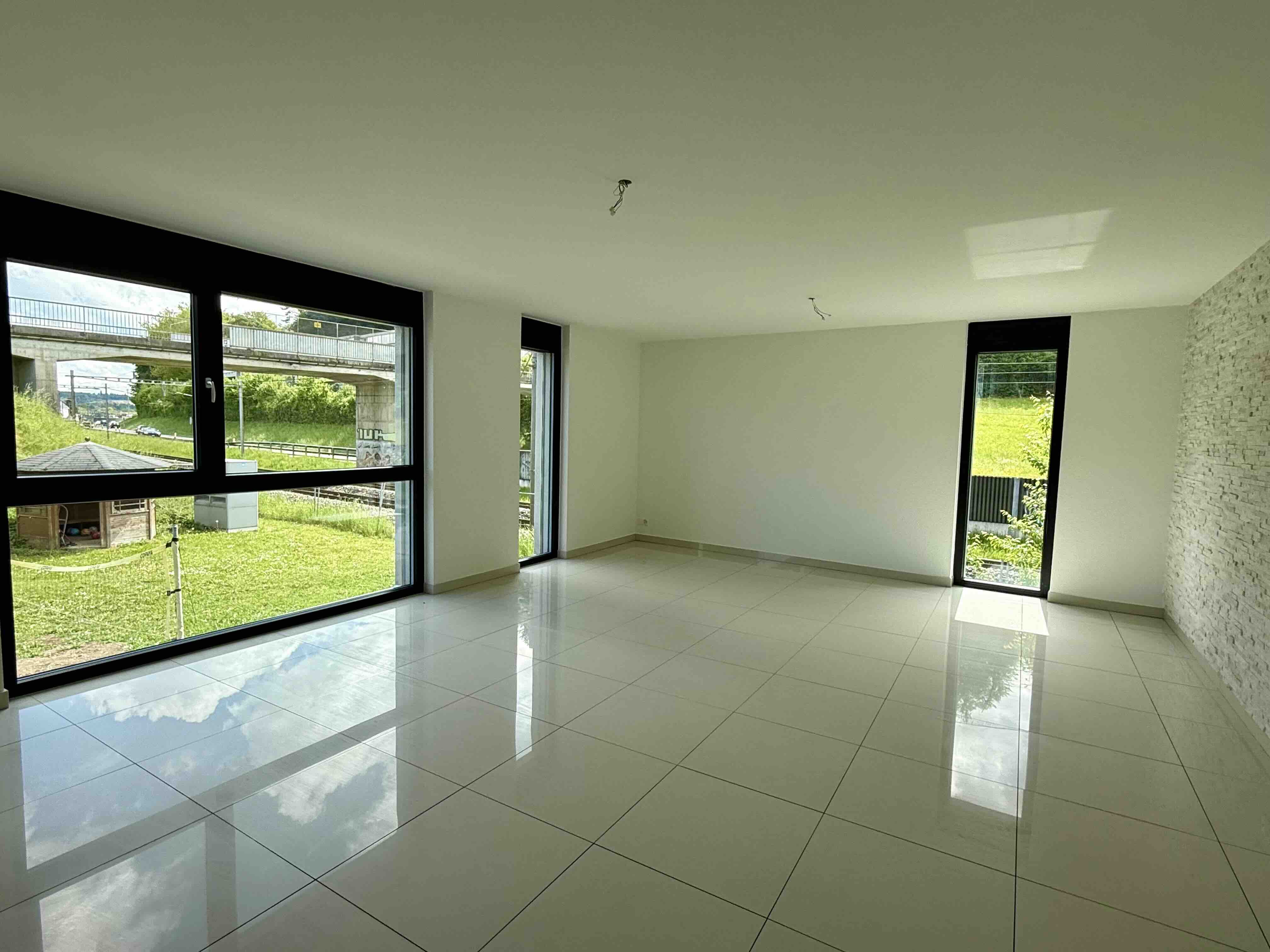4.5-Zimmer-Wohnung mit 20 m² Sonnenbalkon  - 2