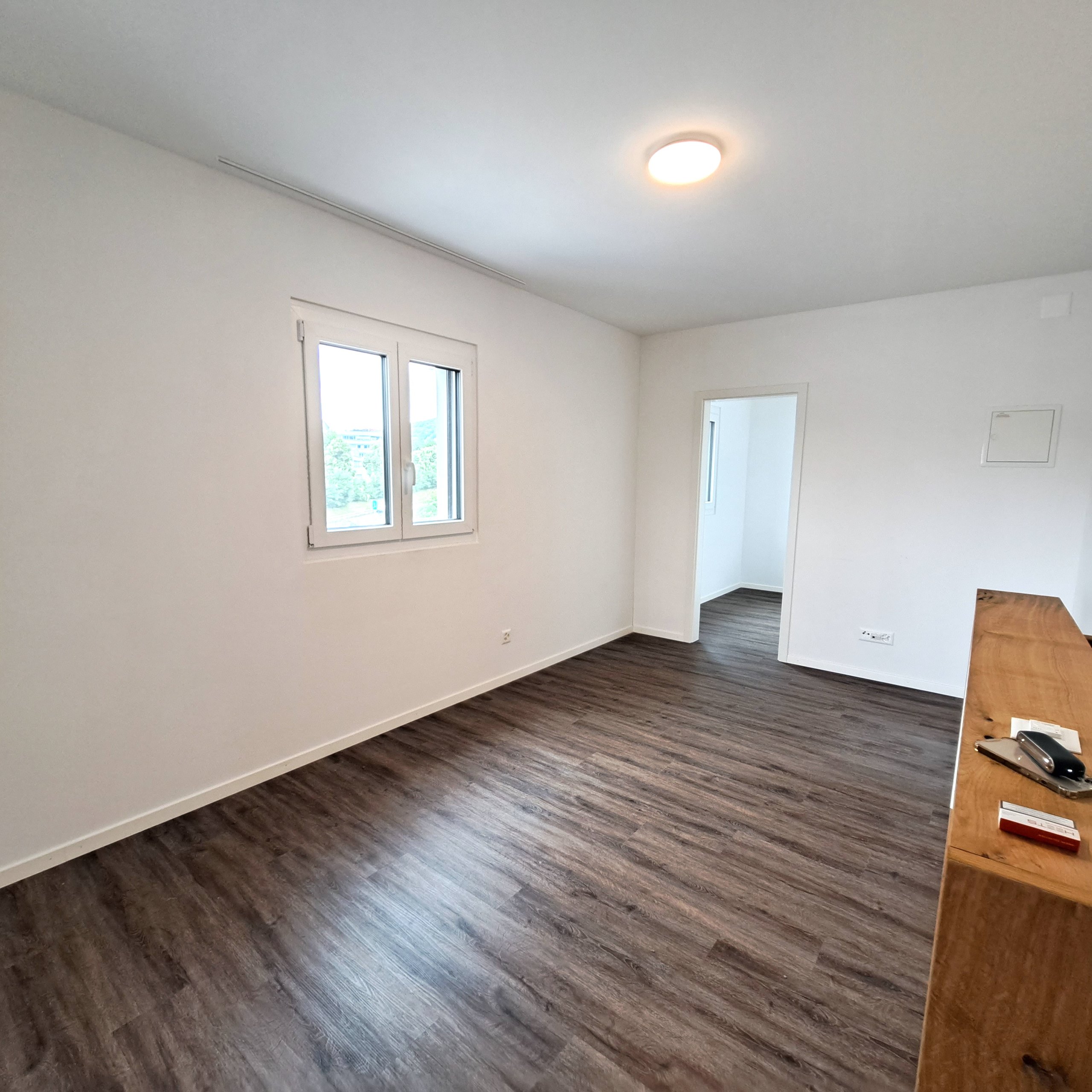 Helles 1-Zimmer-Büro (200 m²) an zentraler Lage in Dietikon - 3