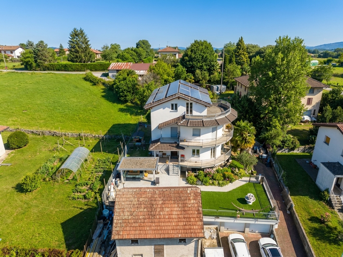 Casa unifamiliare 6.5 locali con terrazze e giardino a Claro - 3