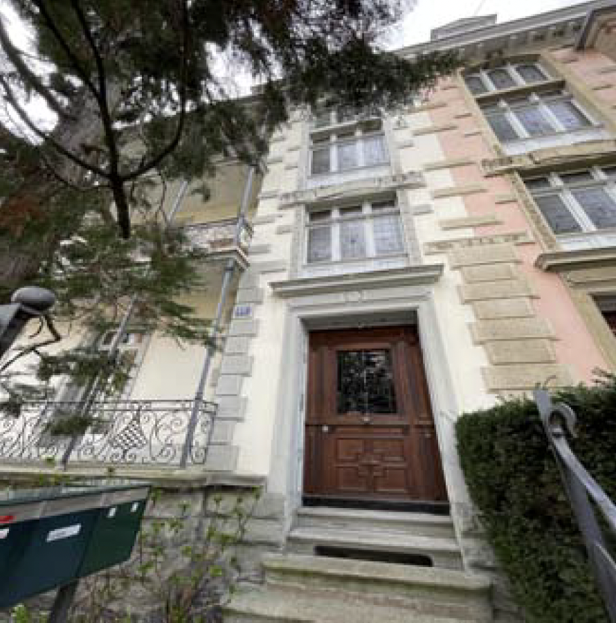 MFH mit 4 Einheiten und Dachterrasse in Zürich 8032 kaufen - 2