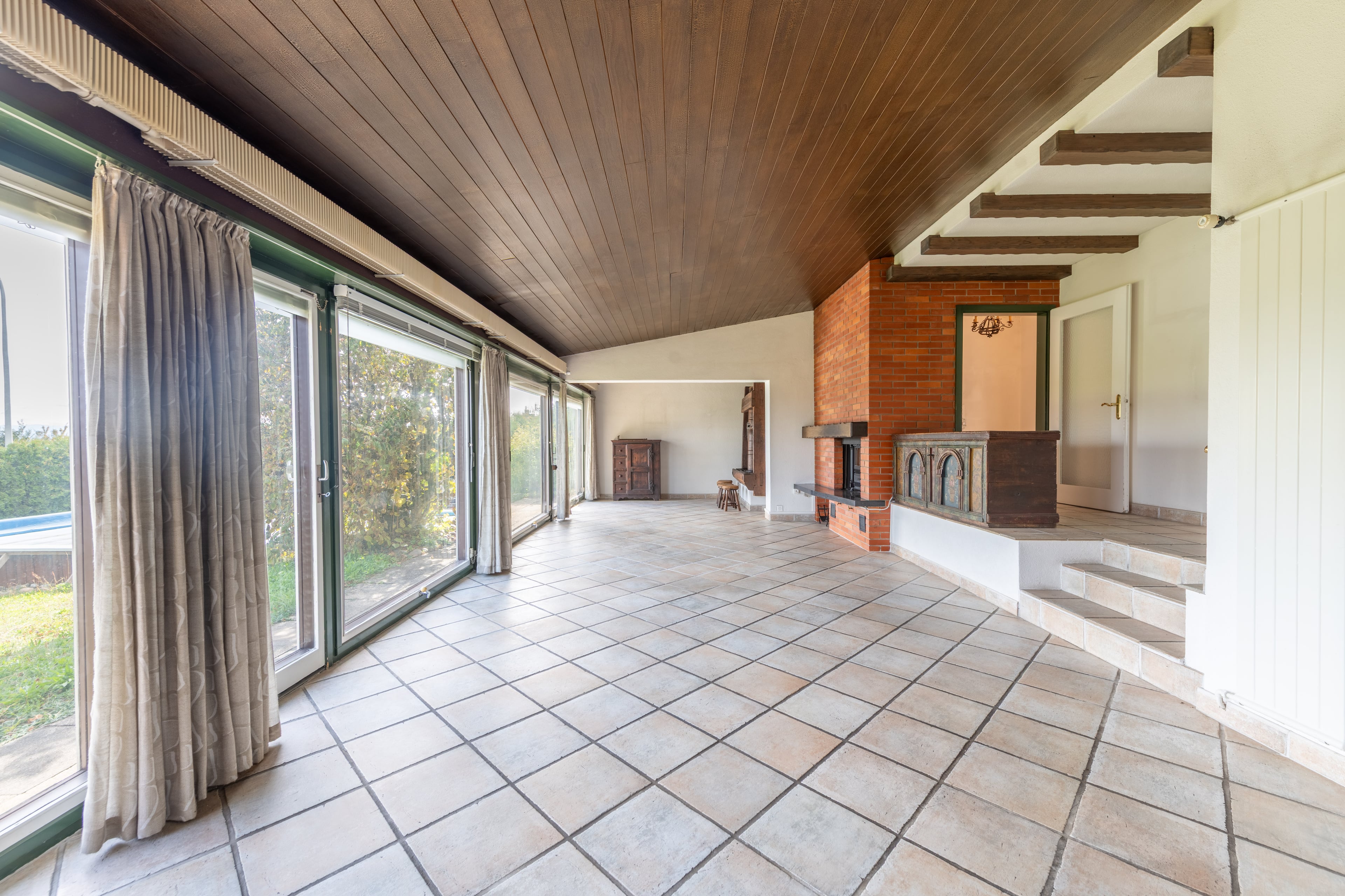 Wohnen, verwirklichen, geniessen – Ein Zuhause mit Pool, Werkstatt & Raum für Ihre Ideen - 3