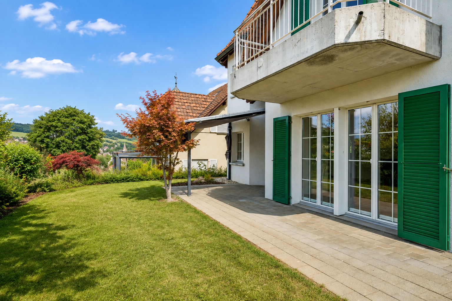 Exklusive Landhausvilla mit Türmli an sonniger Südwesthanglage, nur 30 Minuten bis Zürich HB - 2