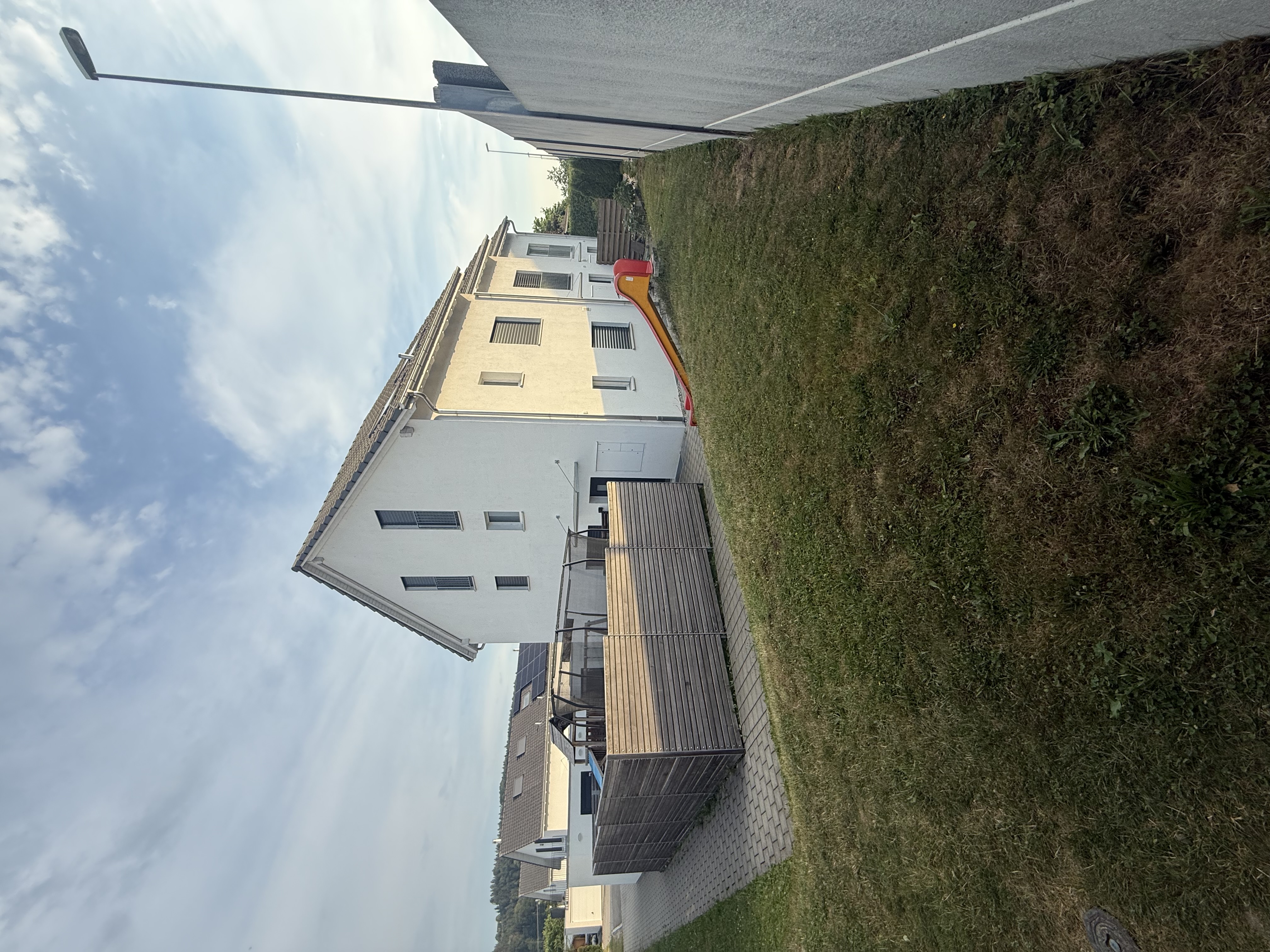 6.5-Zi.-Reiheneckhaus mit Garten & 2 Garagen in Felben-Wellhausen - 3