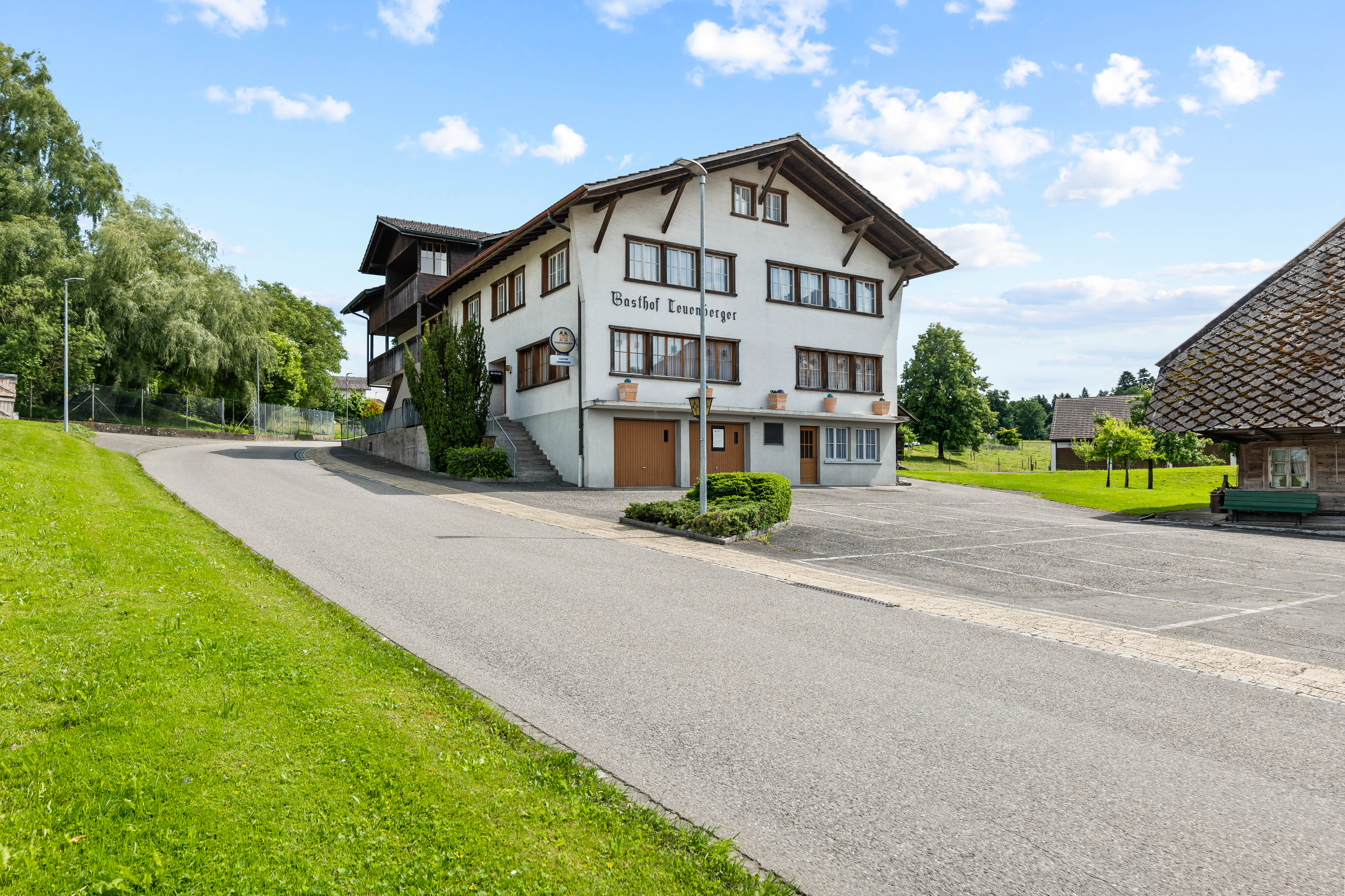 Mehrfamilienhaus mit zusätzlichem Bauland - 2