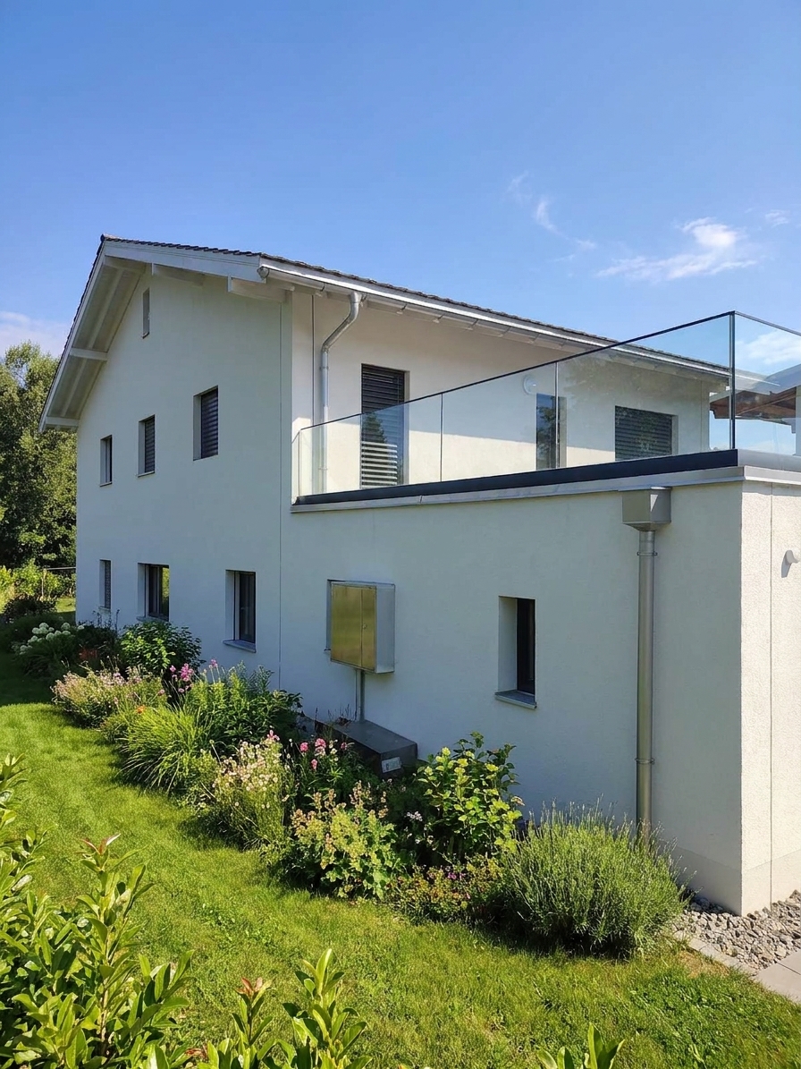 Modernes 6.5-Zi.-Einfamilienhaus mit Terrasse in Balterswil - 1