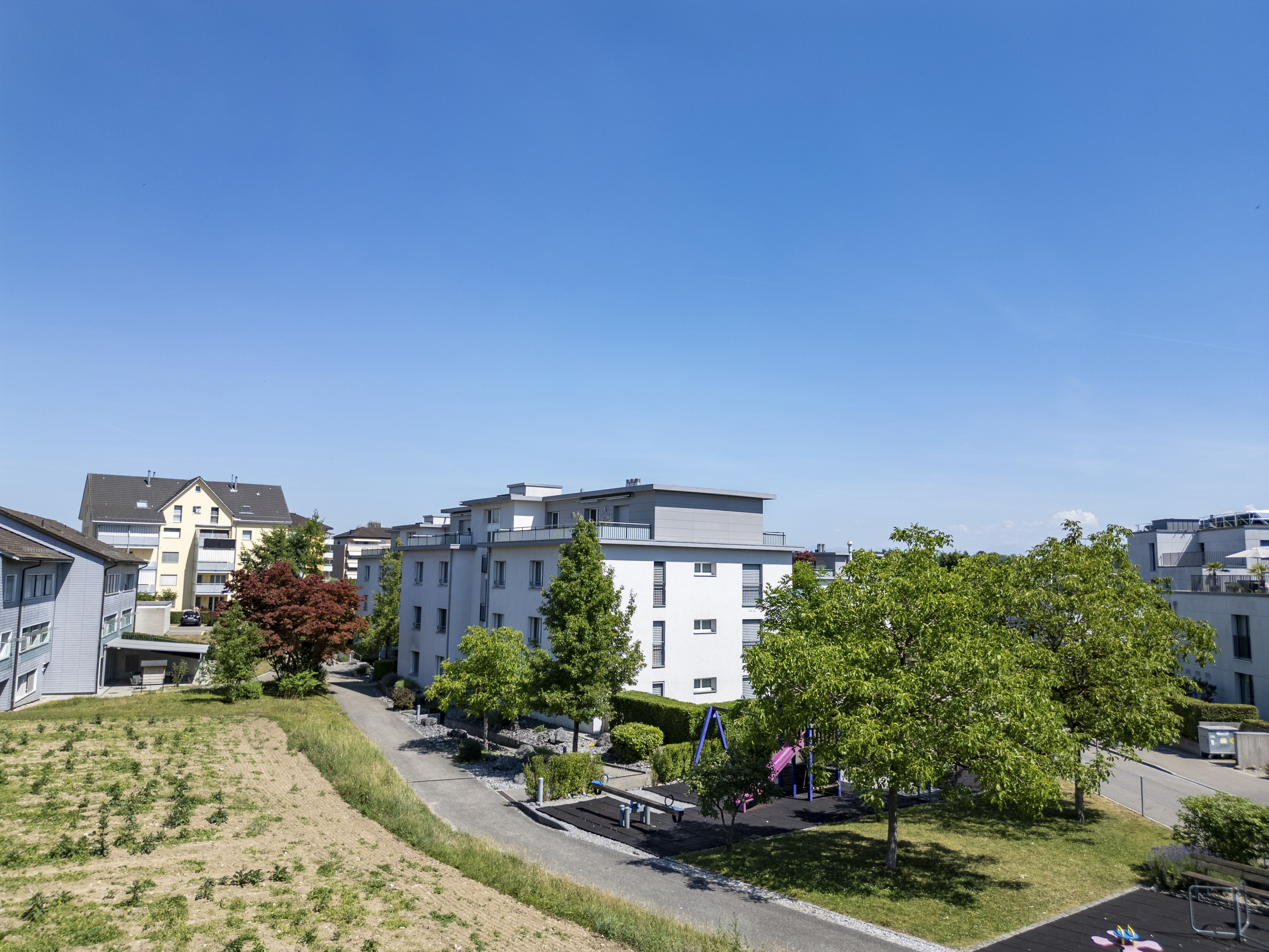 Helle 3.5-Zi.-Wohnung mit Balkon in Schwerzenbach kaufen - 2