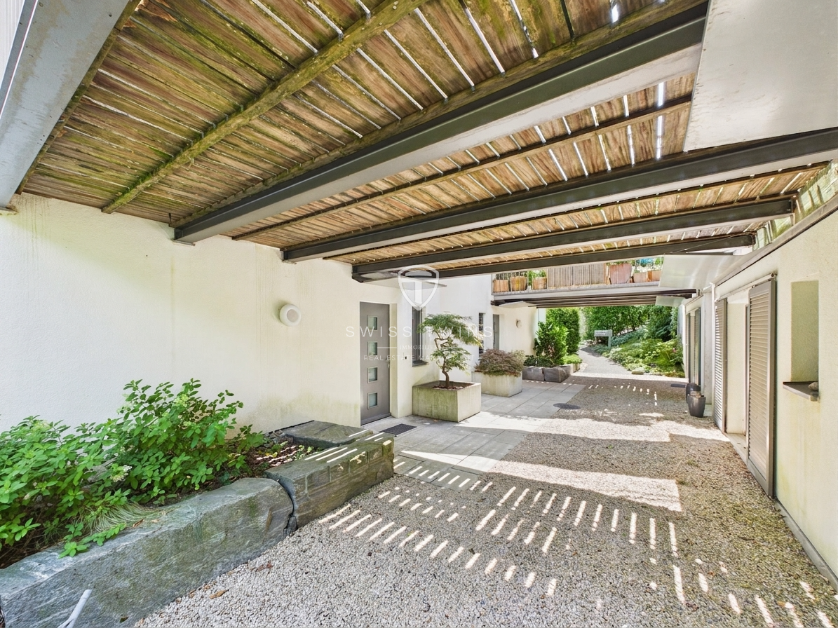 5.5-Zi. Reiheneckhaus mit Weitblick und Terrasse in Horgen - 2