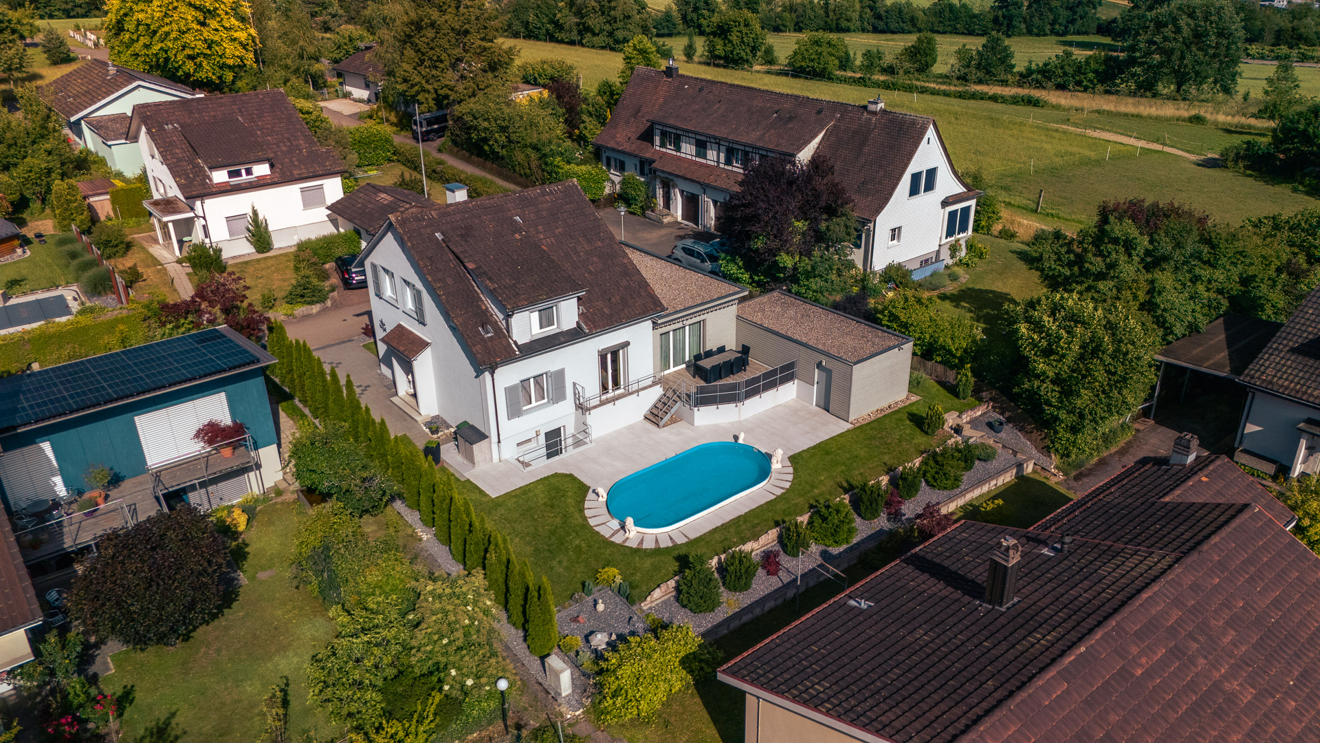 Modernisiertes 5-Zimmer-EFH mit Pool in Langendorf kaufen - 3