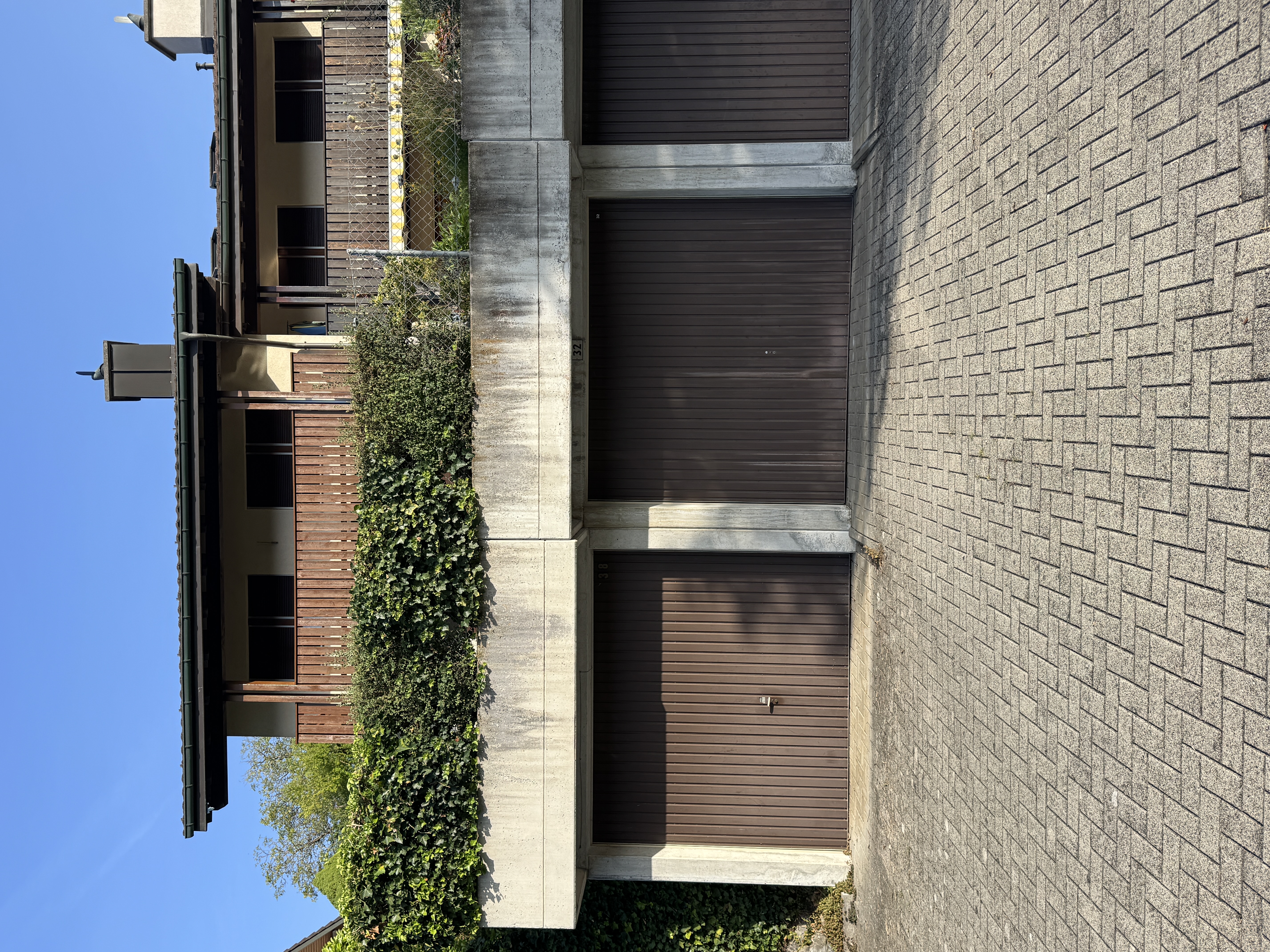 5.5-Zimmer-Reiheneckhaus mit Garten in Adligenswil mieten - 2