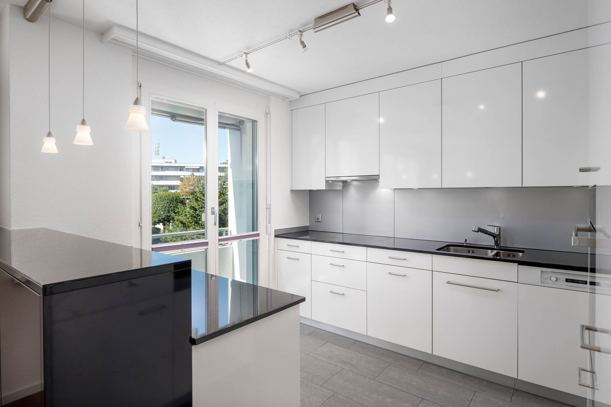 Renoviert, zentral und in Seenähe - 3