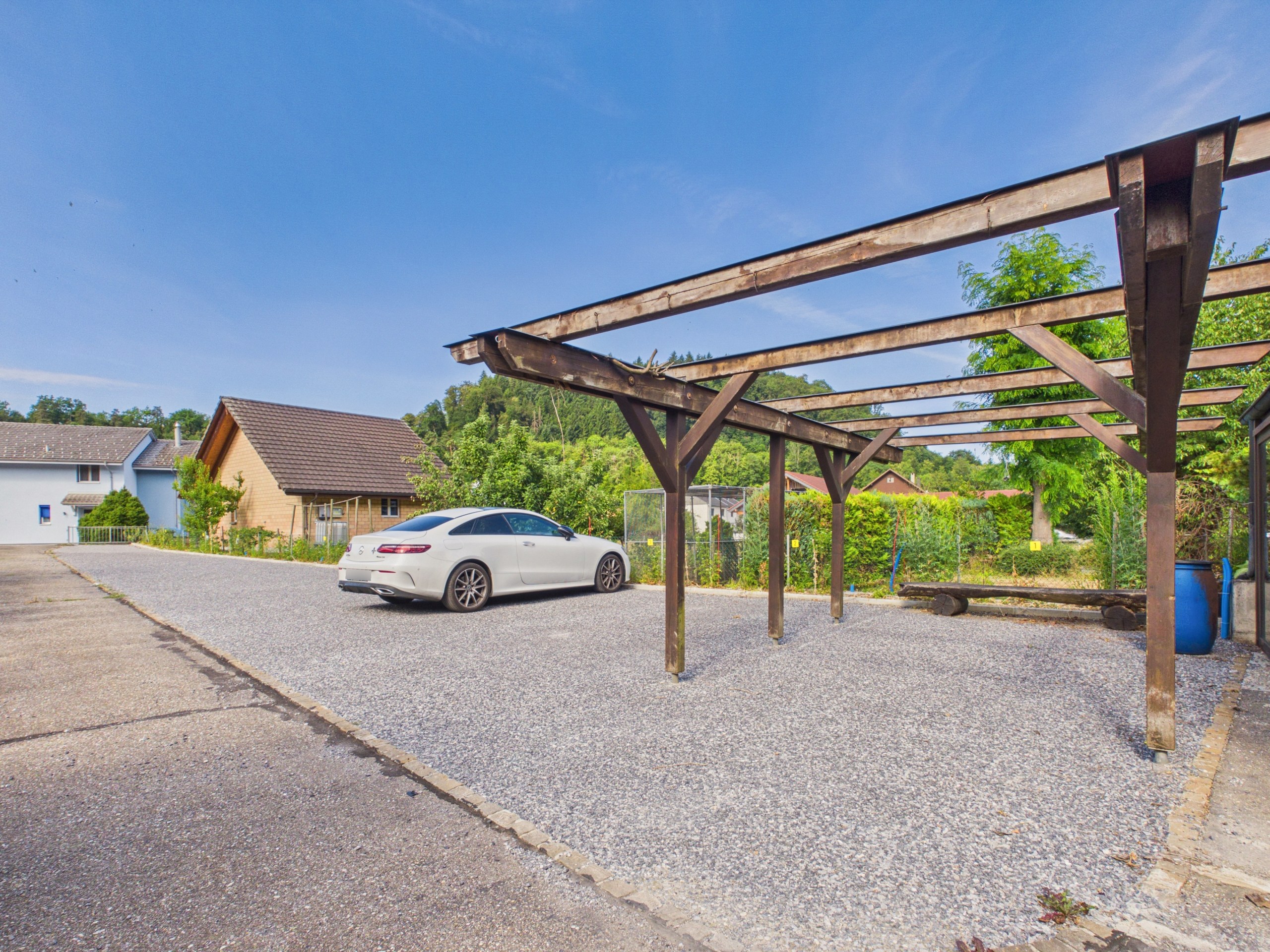 Aussenparkplatz in Böztal mieten - sofort verfügbar - 1