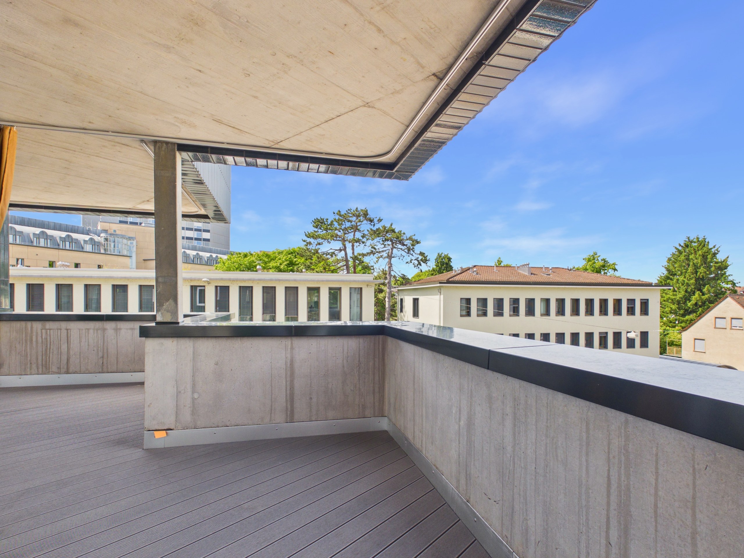 Moderne 2.5-Zimmer-Wohnung mit 18 m² Balkon in Basel mieten - 2