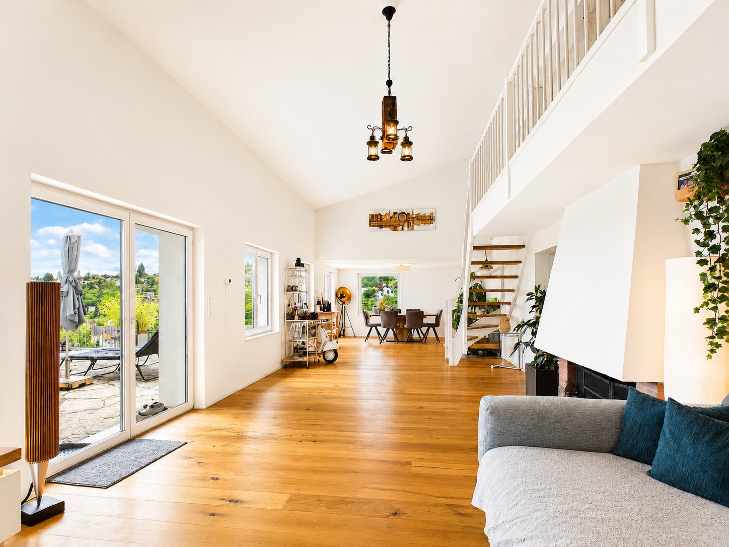 Seltene Gelegenheit! Modernes Einfamilienhaus mit Traumhafter Weitsicht, Wellnessbereich und viel Luxus - 3