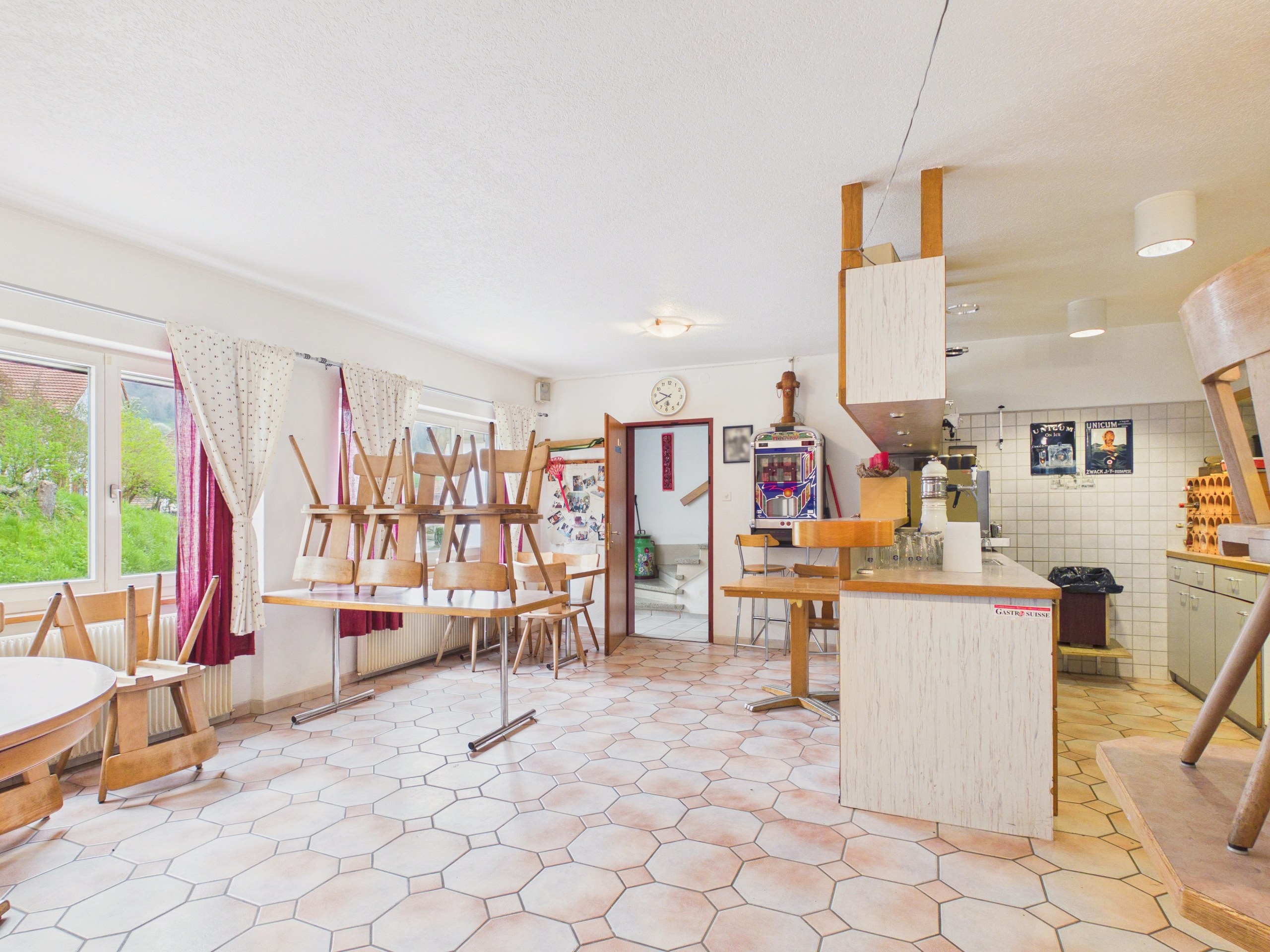 Restaurant mit Saal in Ederswiler mieten - 3