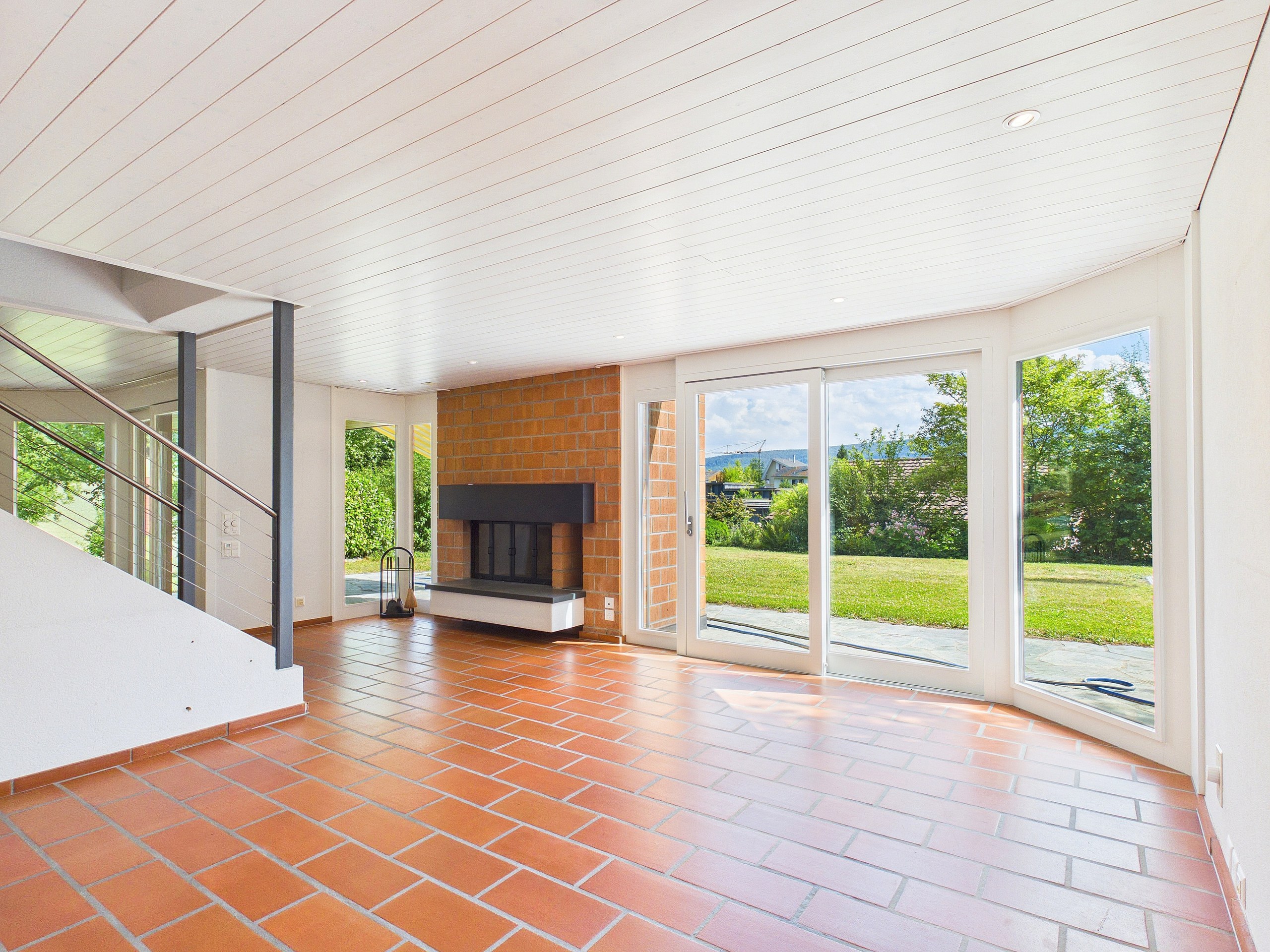 10.5-Zimmer-Einfamilienhaus mit Aussicht - 2