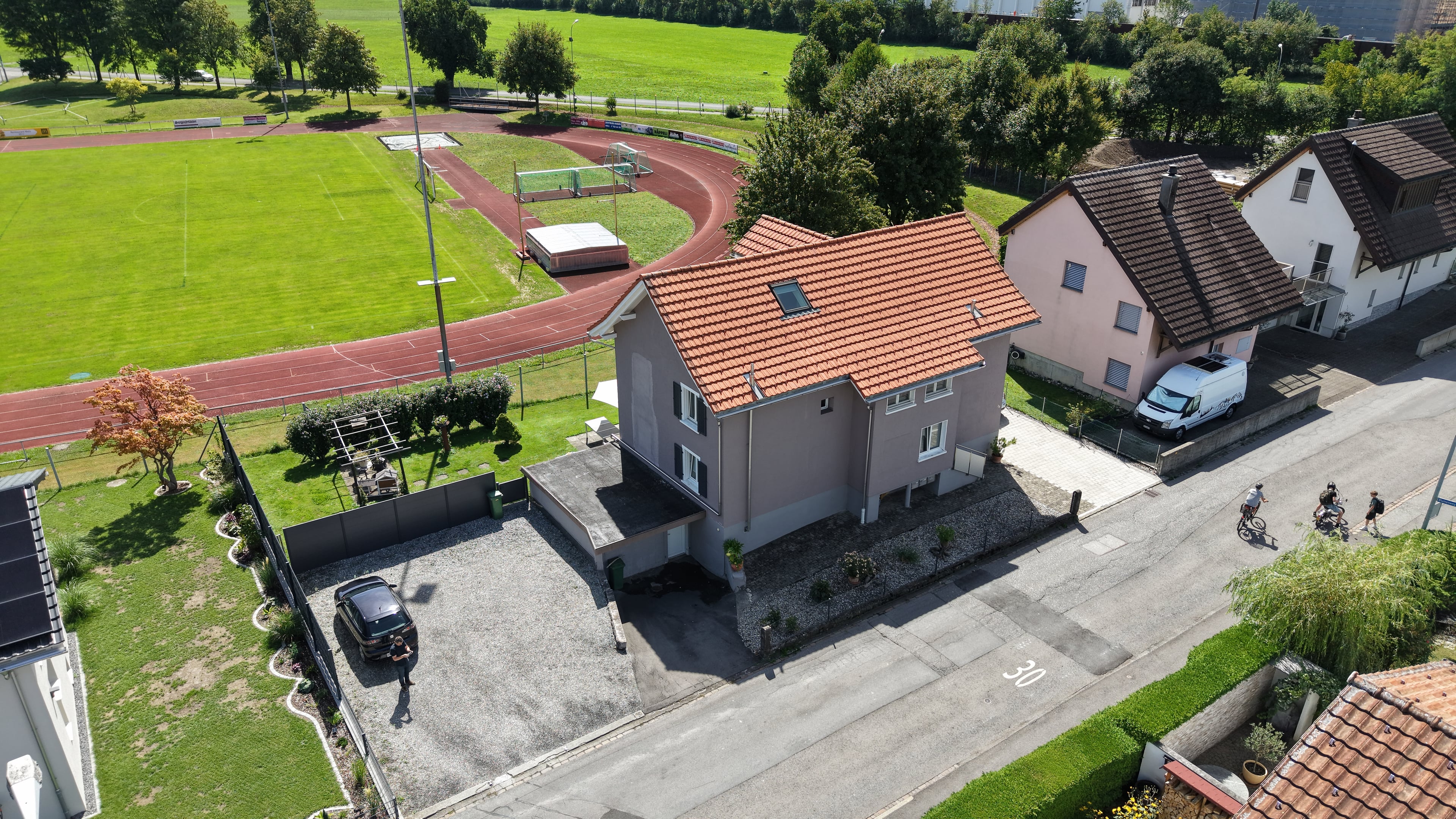 Mehrfamilienhaus mit 3 Wohnungen und grossem Garten in Sargans kaufen - 2