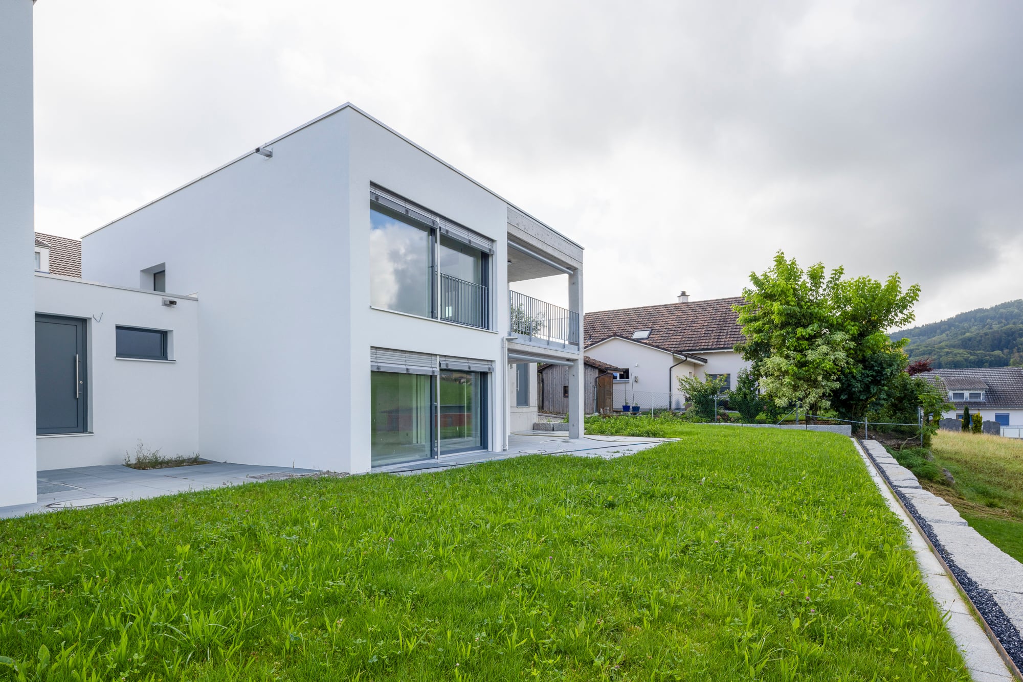 NEUBAU: Wohnen an sonnig-idyllischer Lage - 2