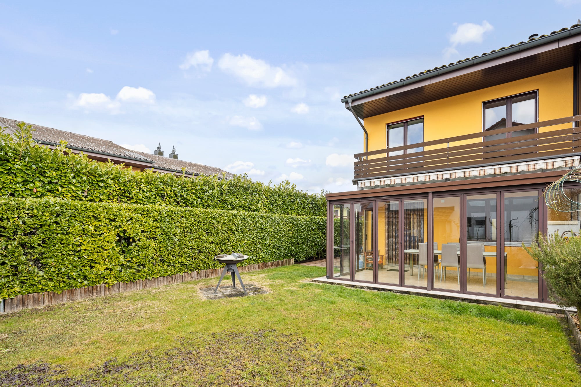 Familienfreundliches Wohnerlebnis mit Garten und Wintergarten - 3