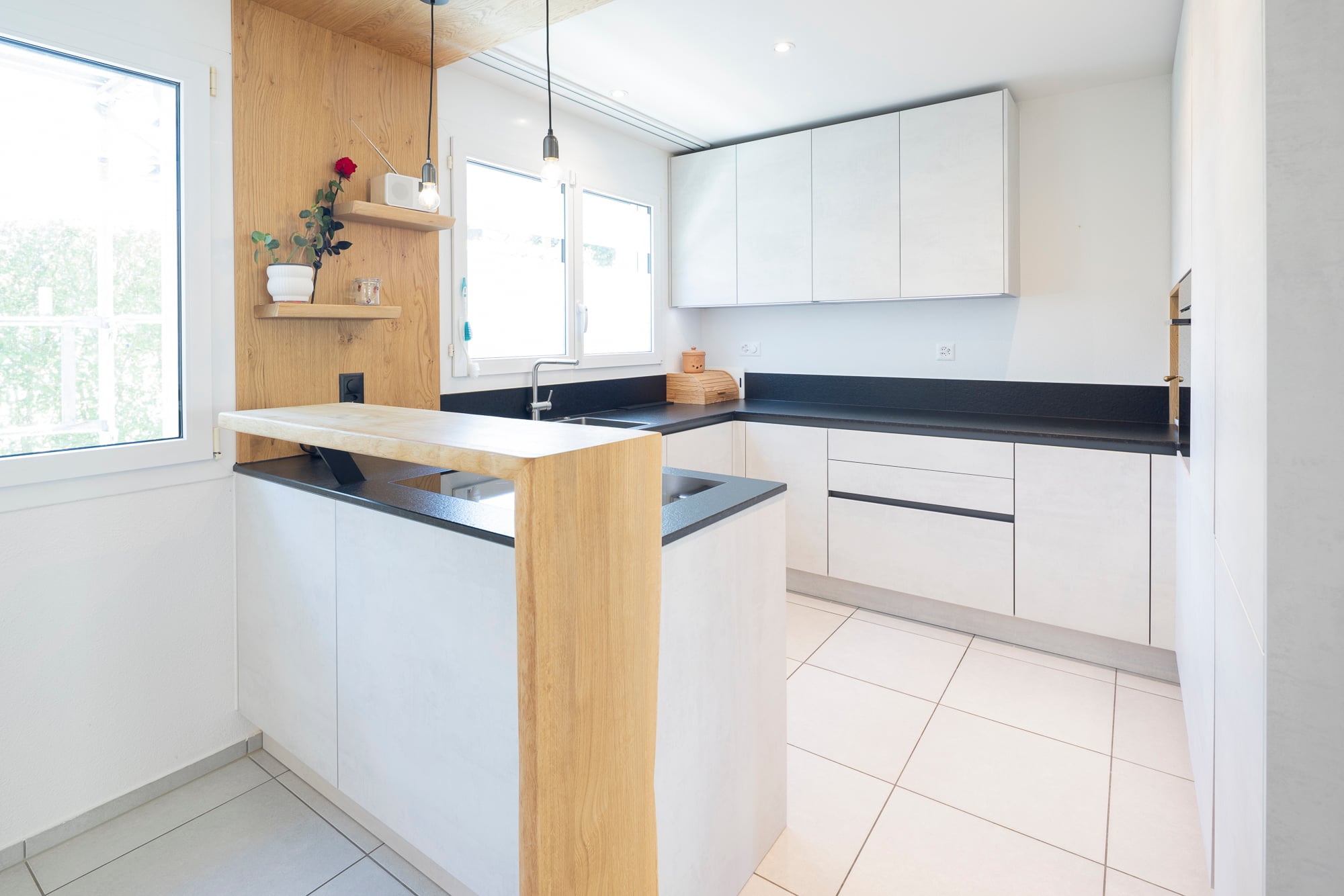 Moderne Familienwohnung mit traumhafter Gartenoase - 3